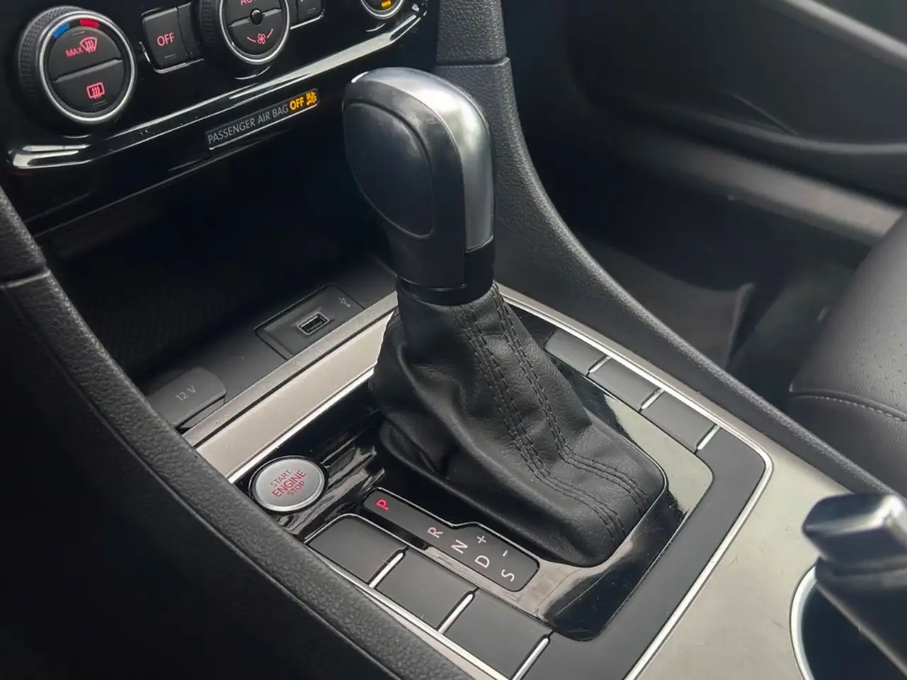 Volkswagen Passat снимка Volkswagen Passat