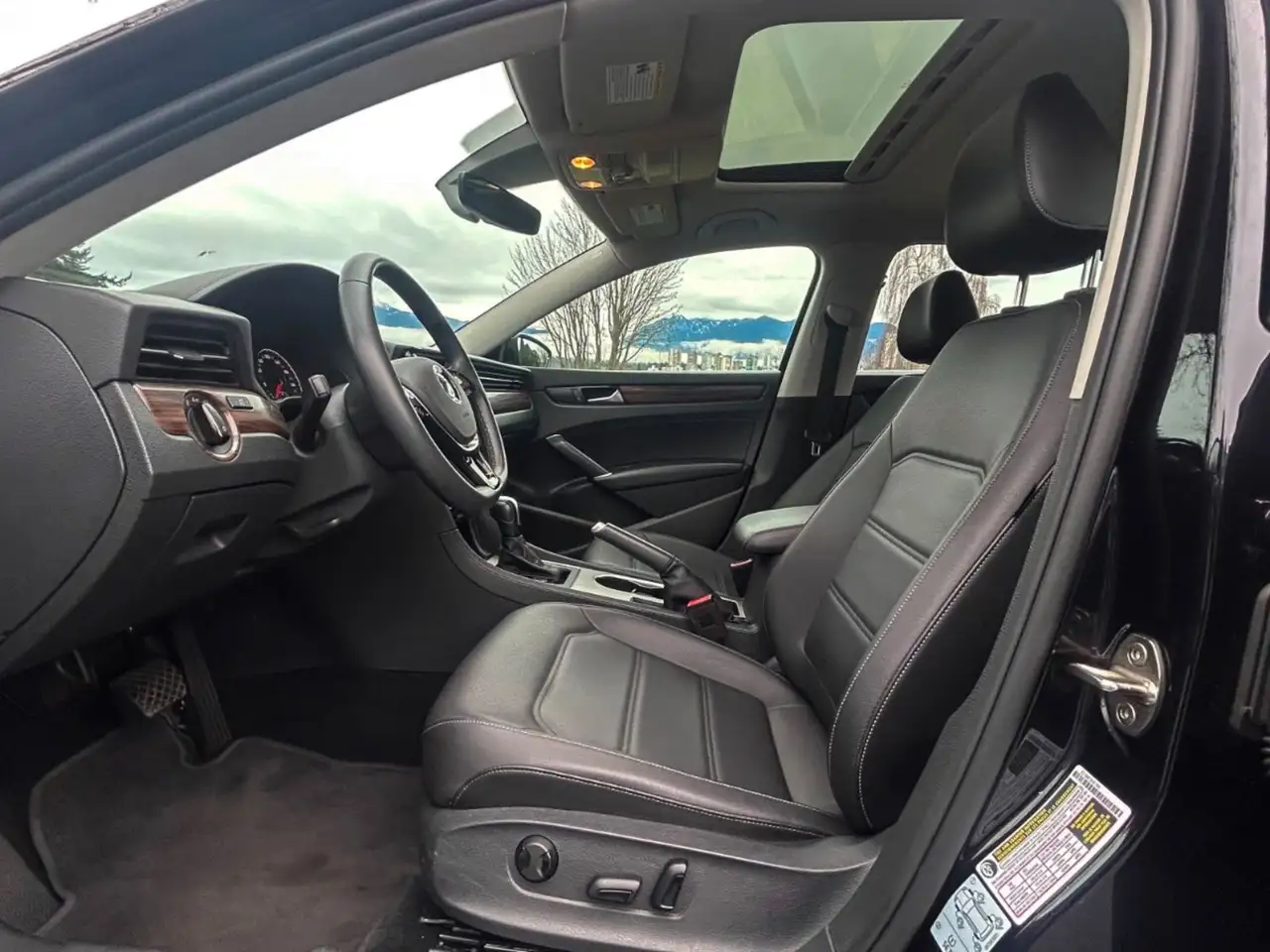 Volkswagen Passat снимка Volkswagen Passat