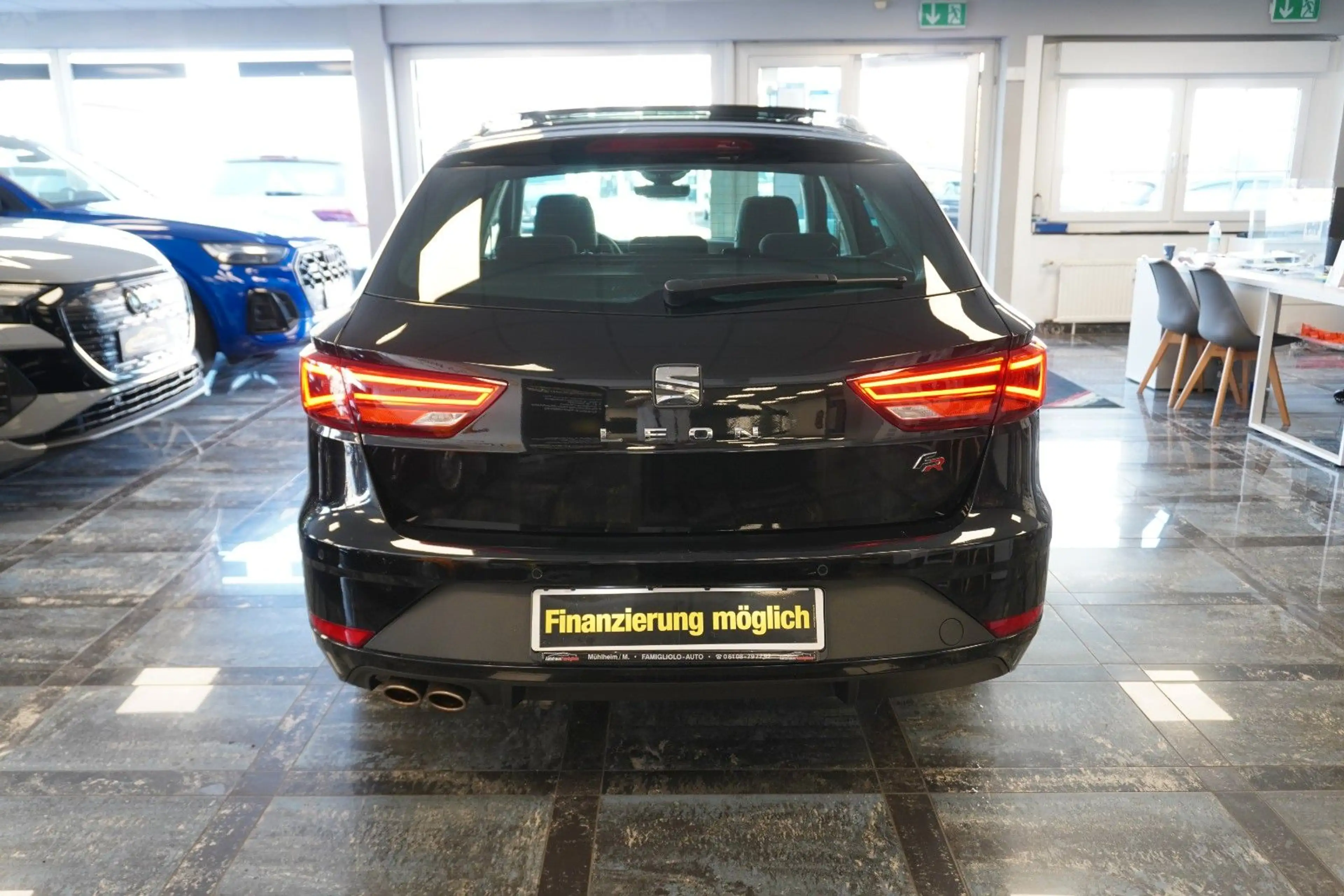 SEAT Leon ST FR Black Matt Edition/Panorama/Navi/1.Ha — photo 12