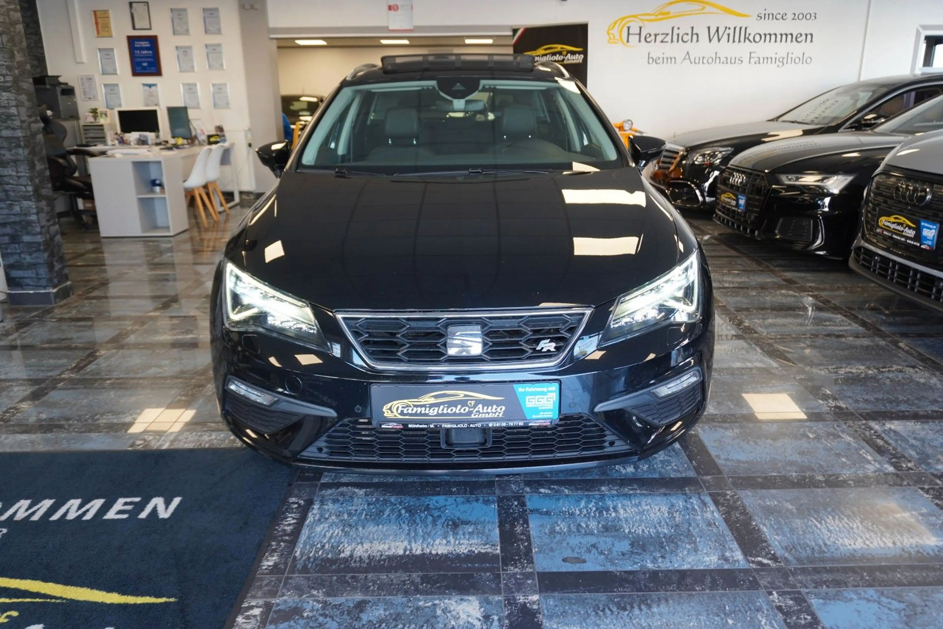 SEAT Leon ST FR Black Matt Edition/Panorama/Navi/1.Ha — photo 4