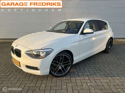 BMW 118 1-serie 118i Business+ | Airco | Cruise | Parkeers