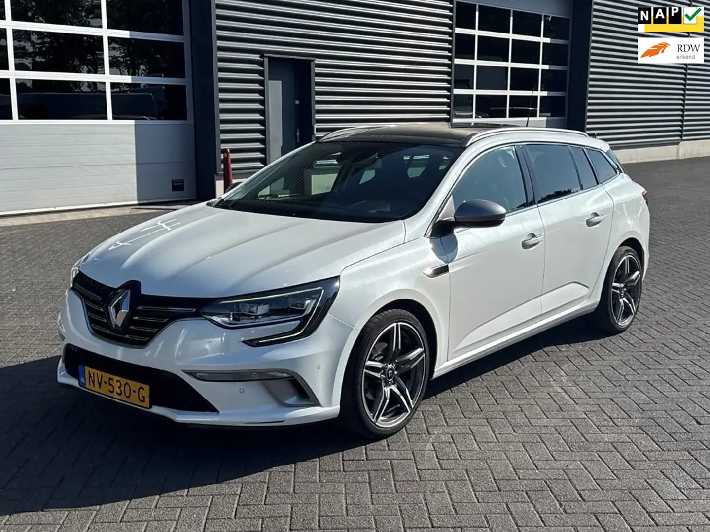 Renault Megane Estate 1.5 dCi GT-Line bose, panoramadak, camera, Wit - 1