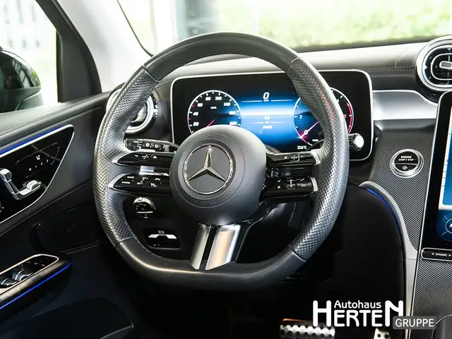 Mercedes-Benz GLC view 7