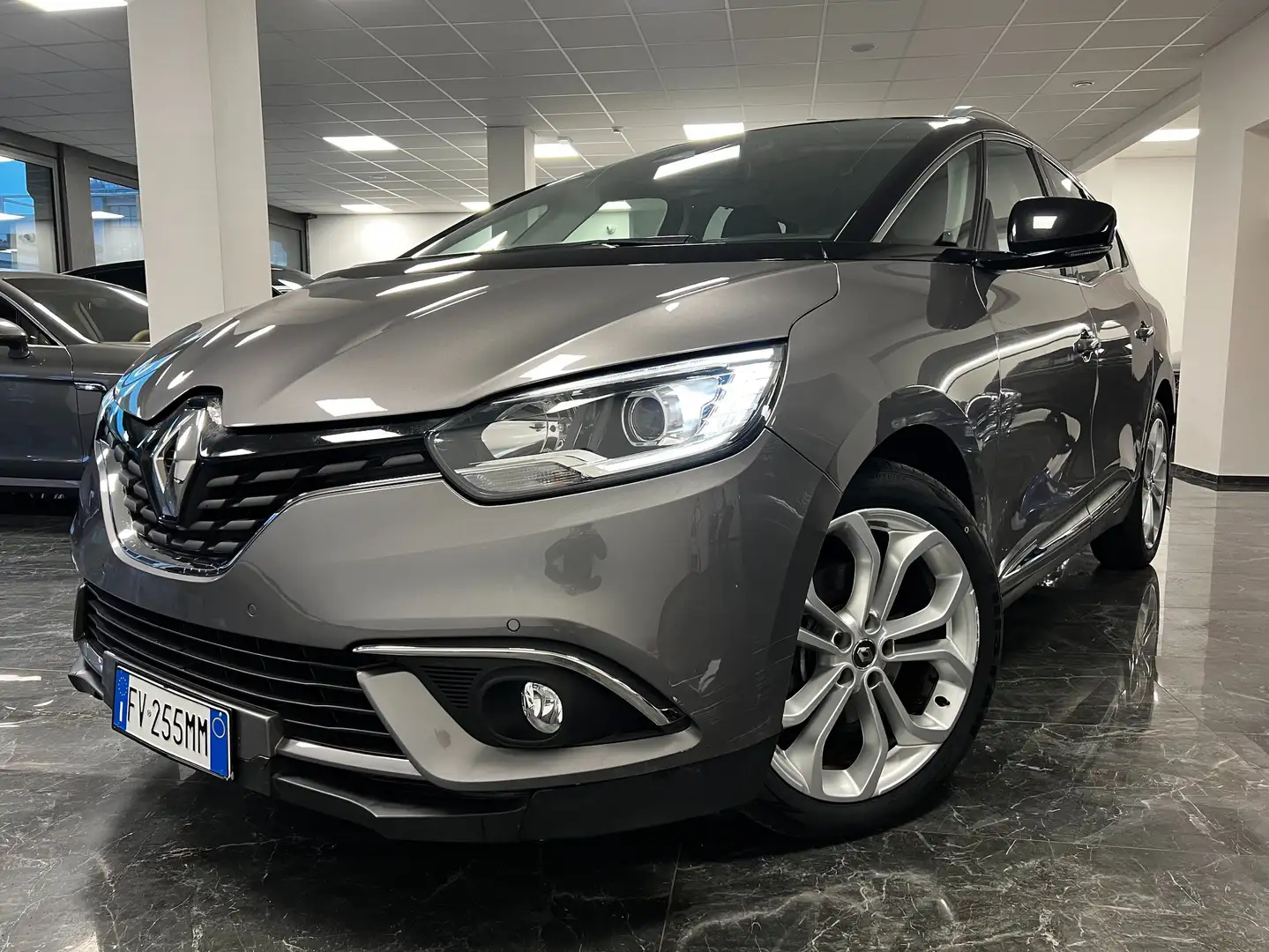 Renault Grand Scenic dCi 8V 110 CV EDC Intens 7 POSTI / 20" Grigio - 1