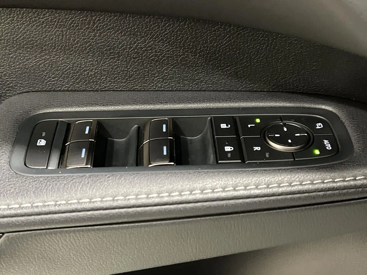 Lexus RX снимка Lexus RX