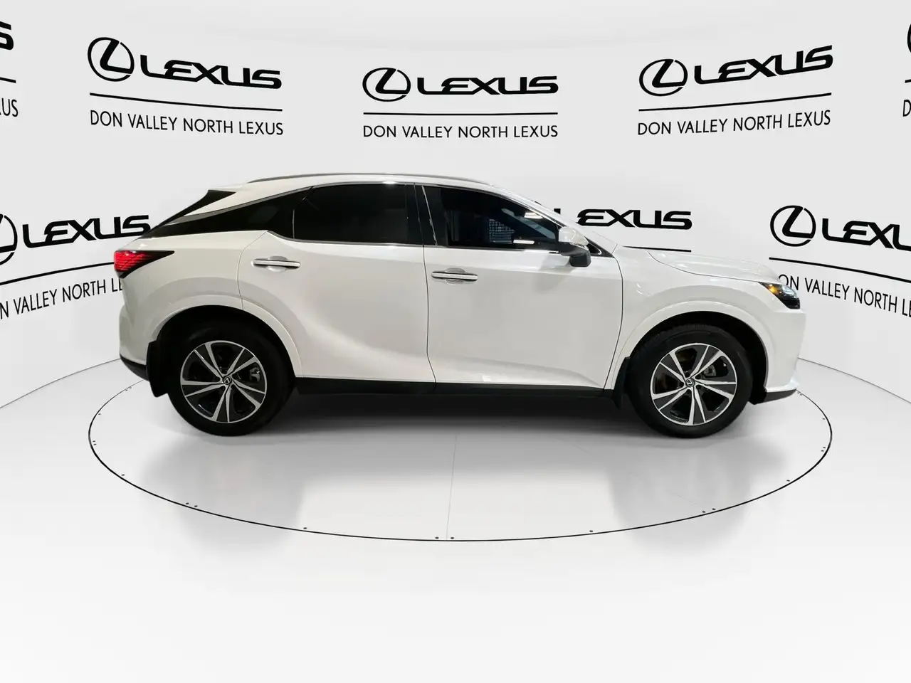 Lexus RX снимка Lexus RX