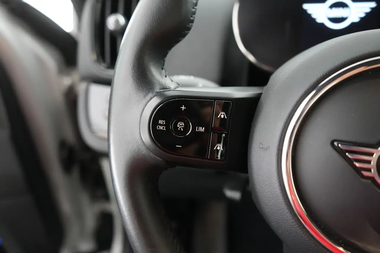 MINI Cooper 1.5 PHEV ALL4 Business Ed. LEDER/CUIR LED GPS PDC, миниатюра 26