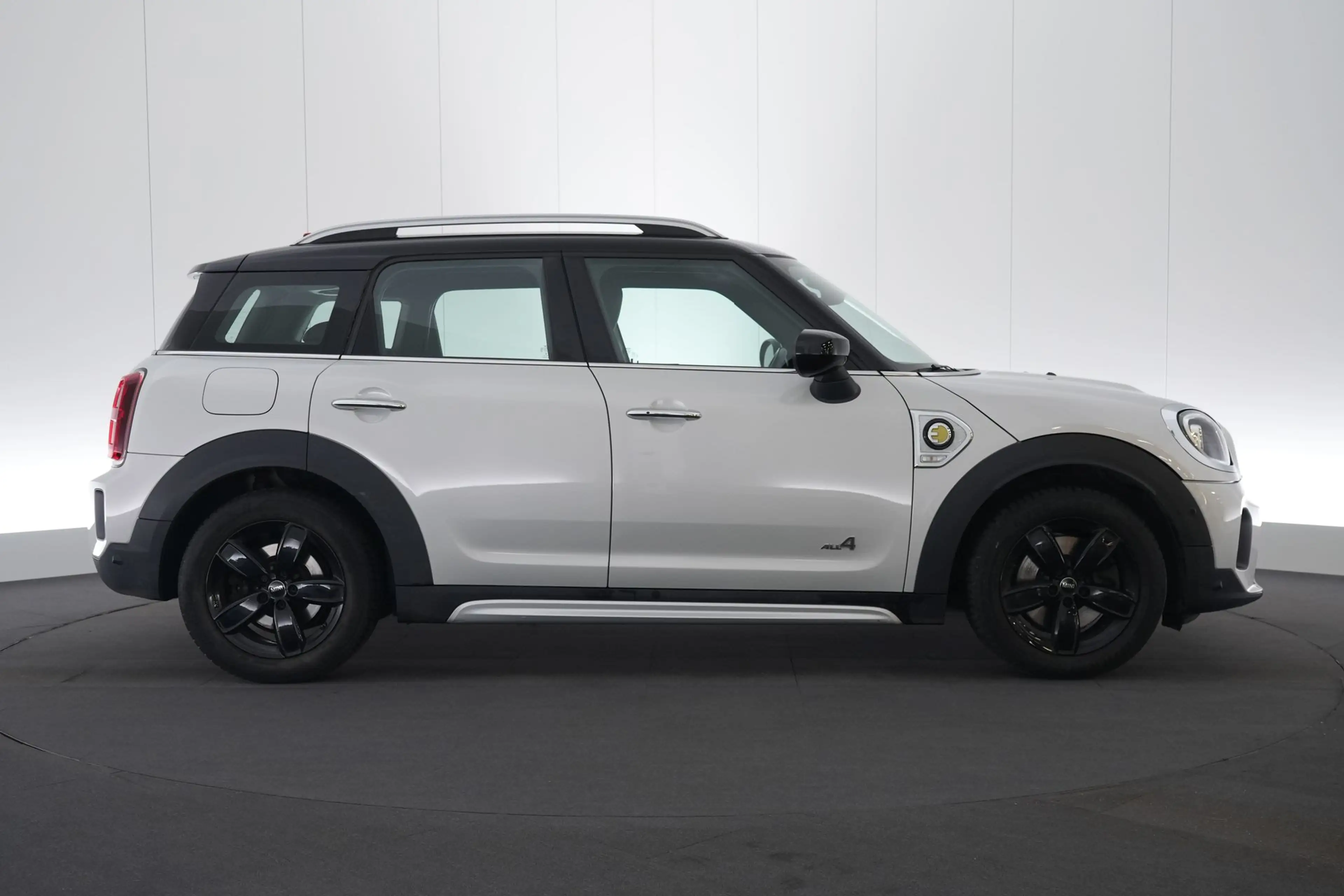 MINI Cooper S Countryman 1.5 PHEV ALL4 Business Ed. LEDER/CUIR LED GPS PDC — photo 5