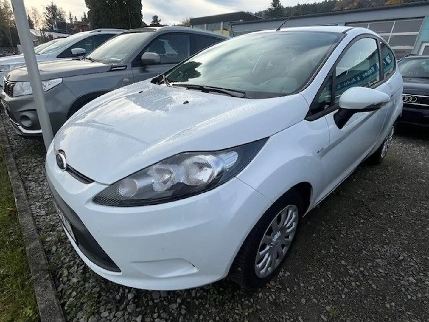 Ford Fiesta Trend Weiß - 2