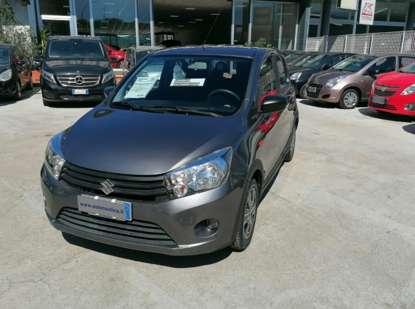 Suzuki Celerio 1.0 AUTOMATIC GEAR 68cv STYLE Grigio - 1