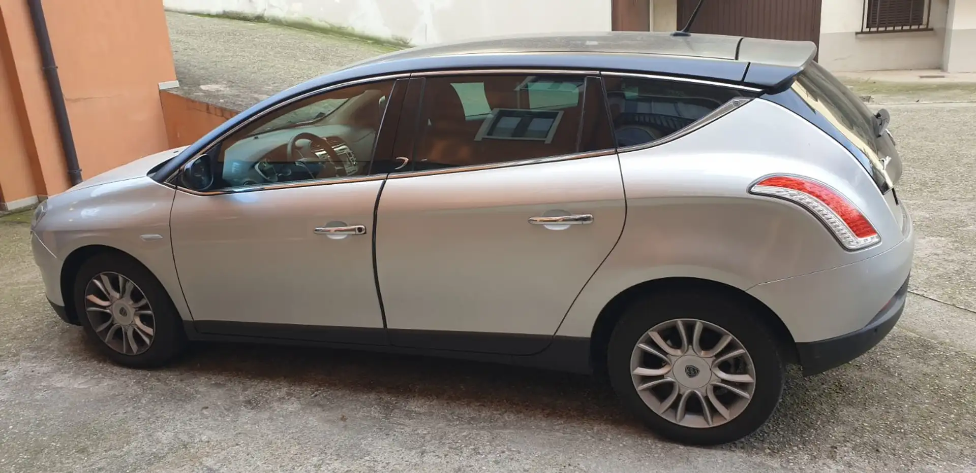 Lancia Delta Berlina 1600 turbo diesel Argent - 1