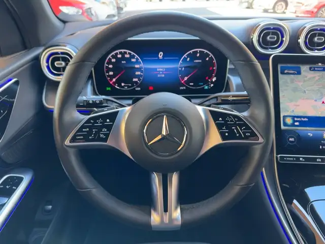 Mercedes-Benz GLC 200 d 4MATIC Avantgarde LED DISTR AHV LRHZG Ansicht 10