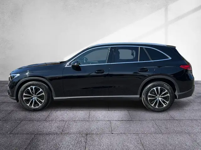 Mercedes-Benz GLC 200 d 4MATIC Avantgarde LED DISTR AHV LRHZG Ansicht 2