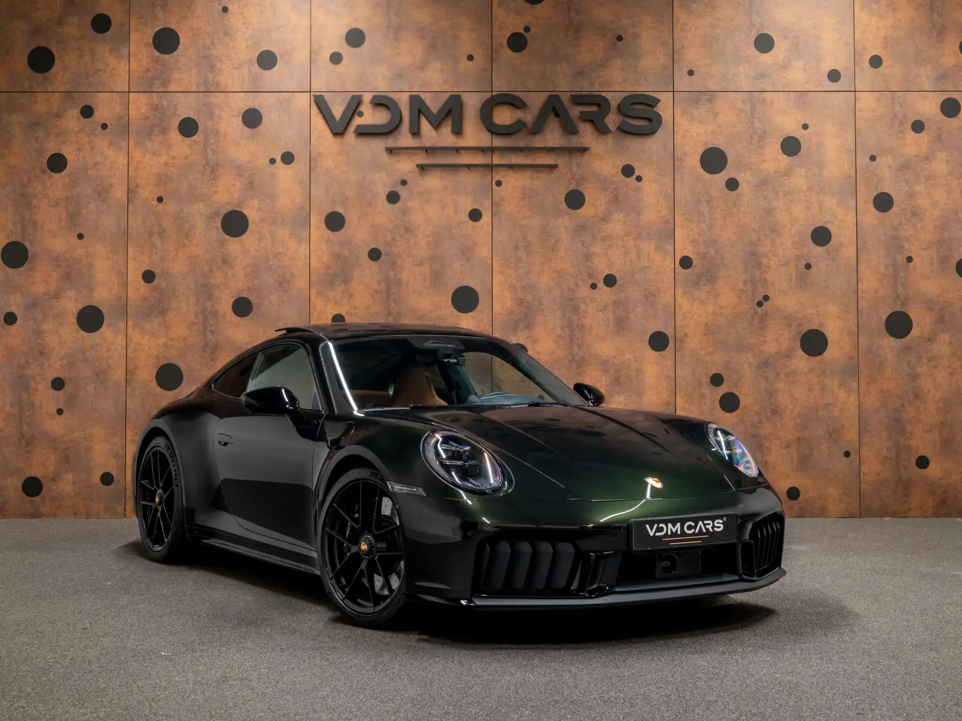 포르쉐 911 Carrera 4 GTS Coupe 2026 블랙 사진 7
