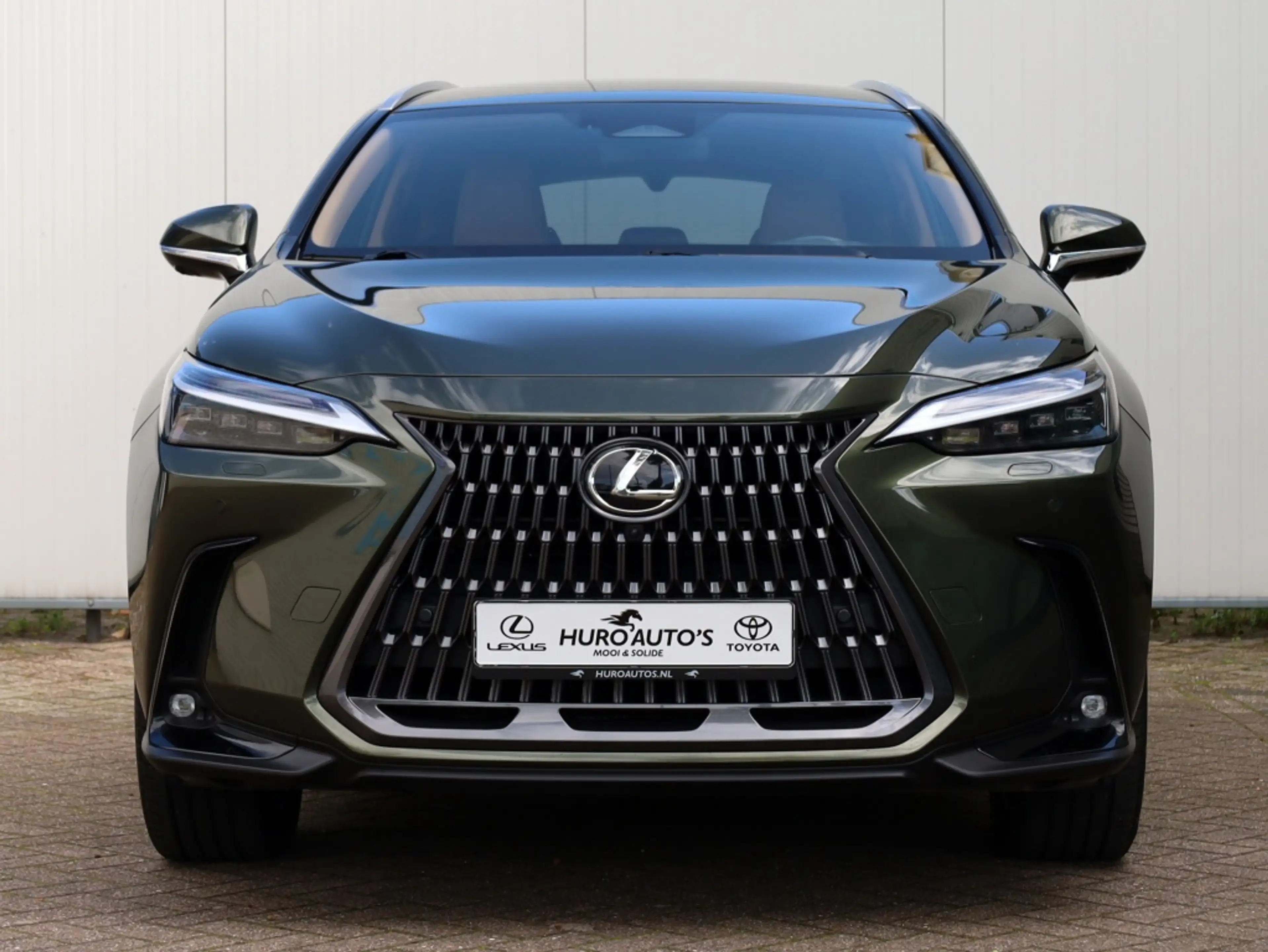 Lexus NX 450h+ AWD Executive Line | President Pack | Park-Assist — photo 2