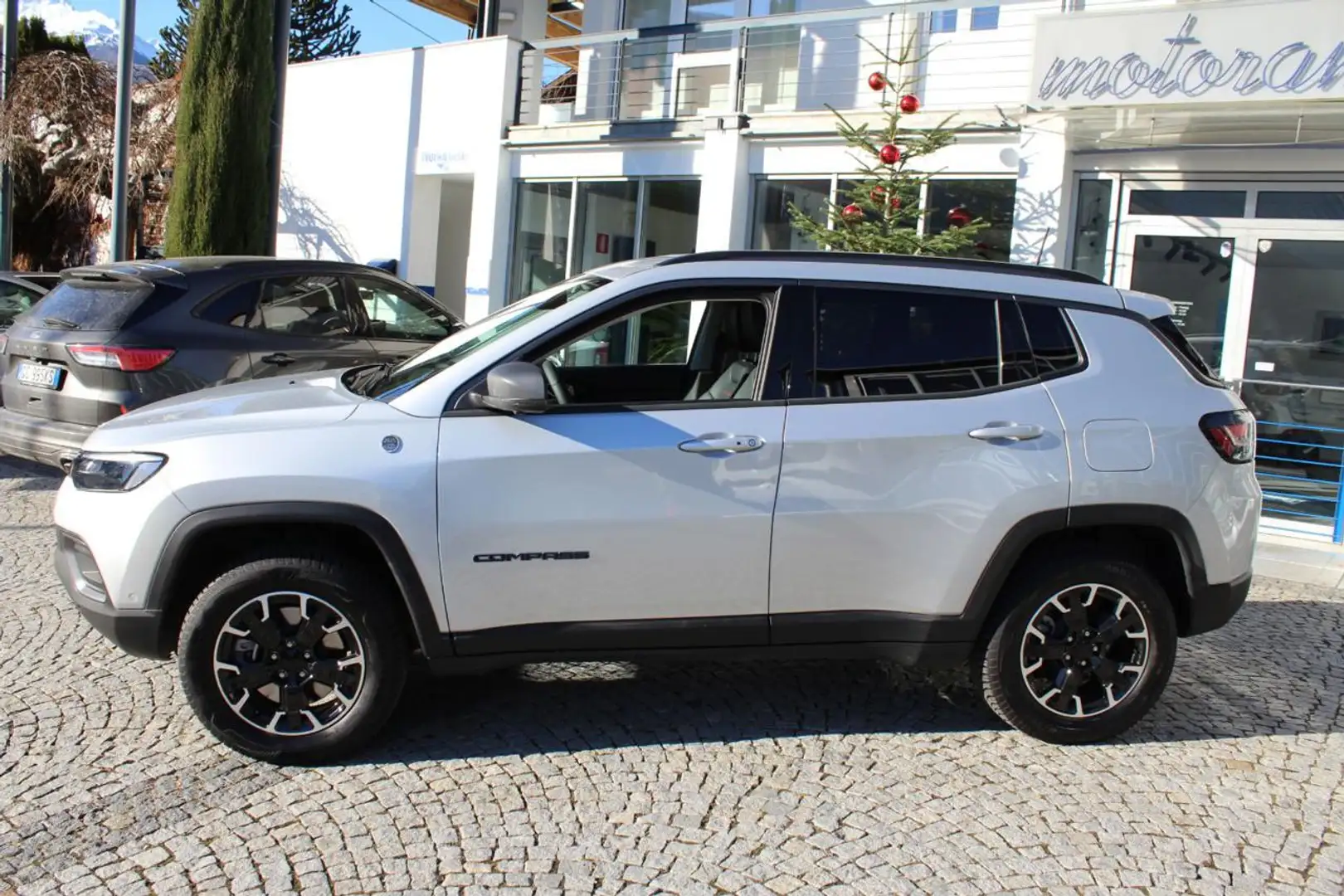 Jeep Compass 1.3 Turbo T4 240 CV PHEV AT6 4xe TRAILHAWK Argento - 2