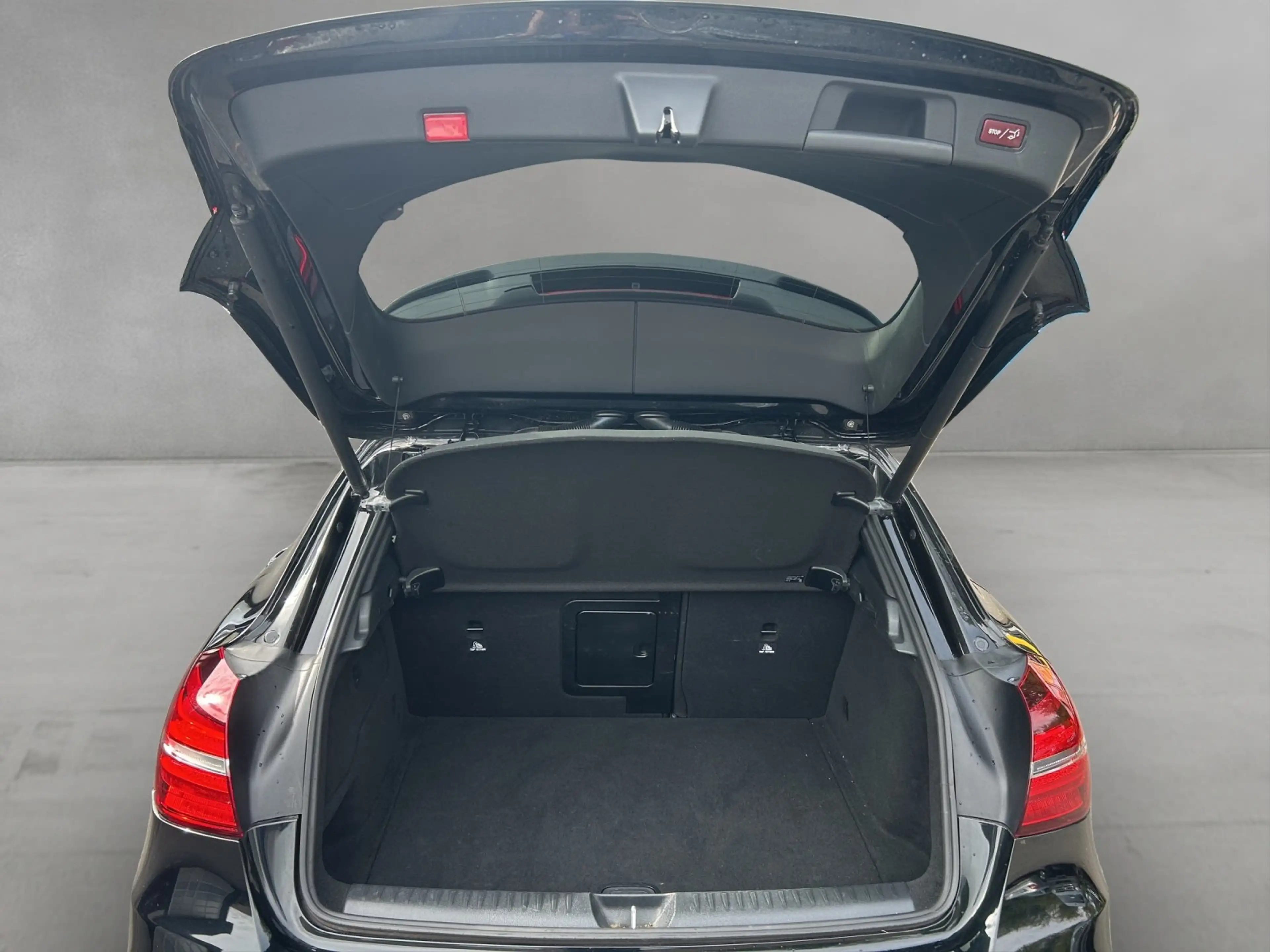 Mercedes-Benz GLA 45 AMG 4M AMG Driver´s PerfAGA RFK PANO H&K Night DISTR — photo 7