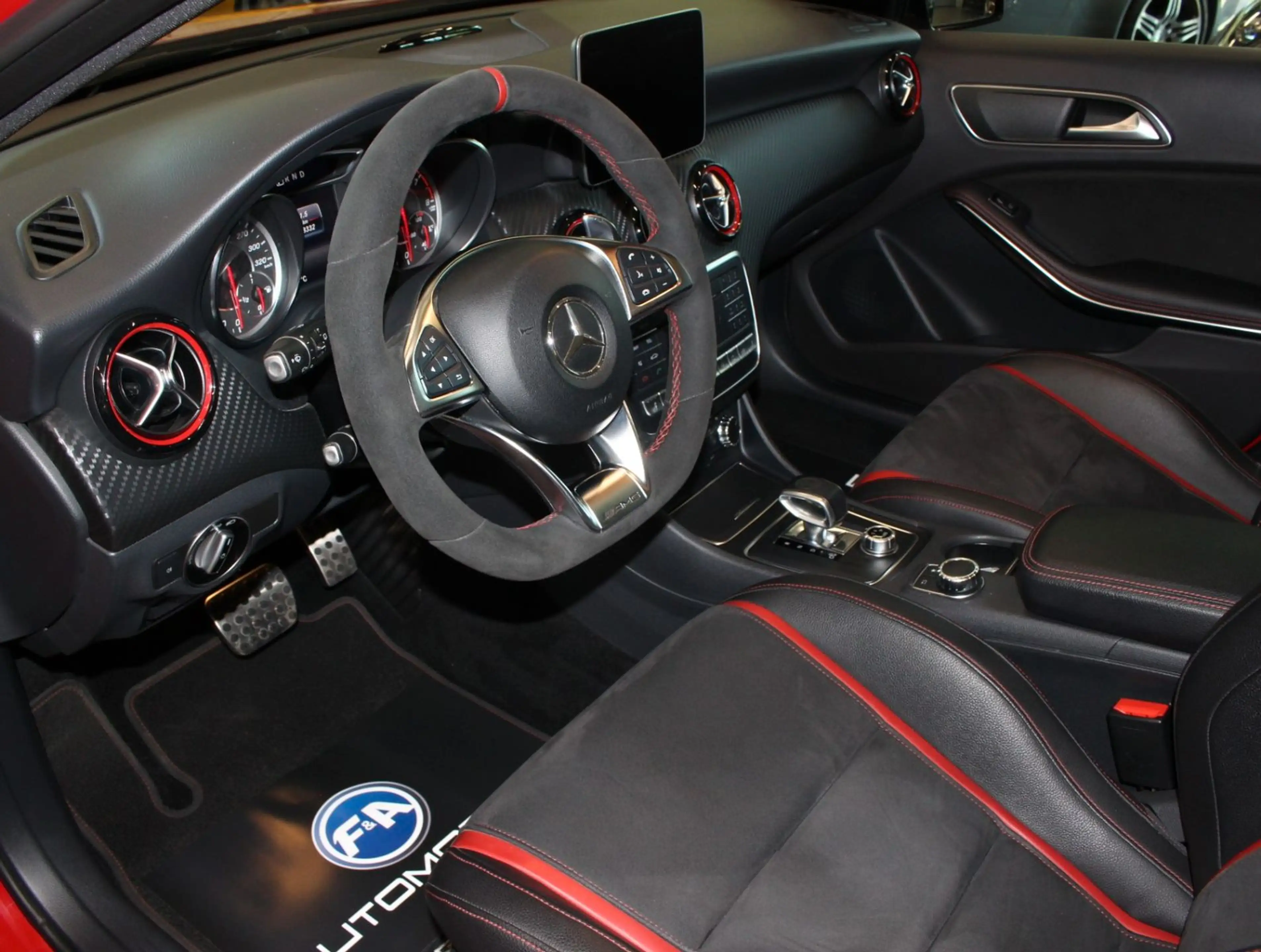 Mercedes-Benz A 45 AMG 4MATIC *Aerodynamik Kit*PNRM*Kamera — photo 12