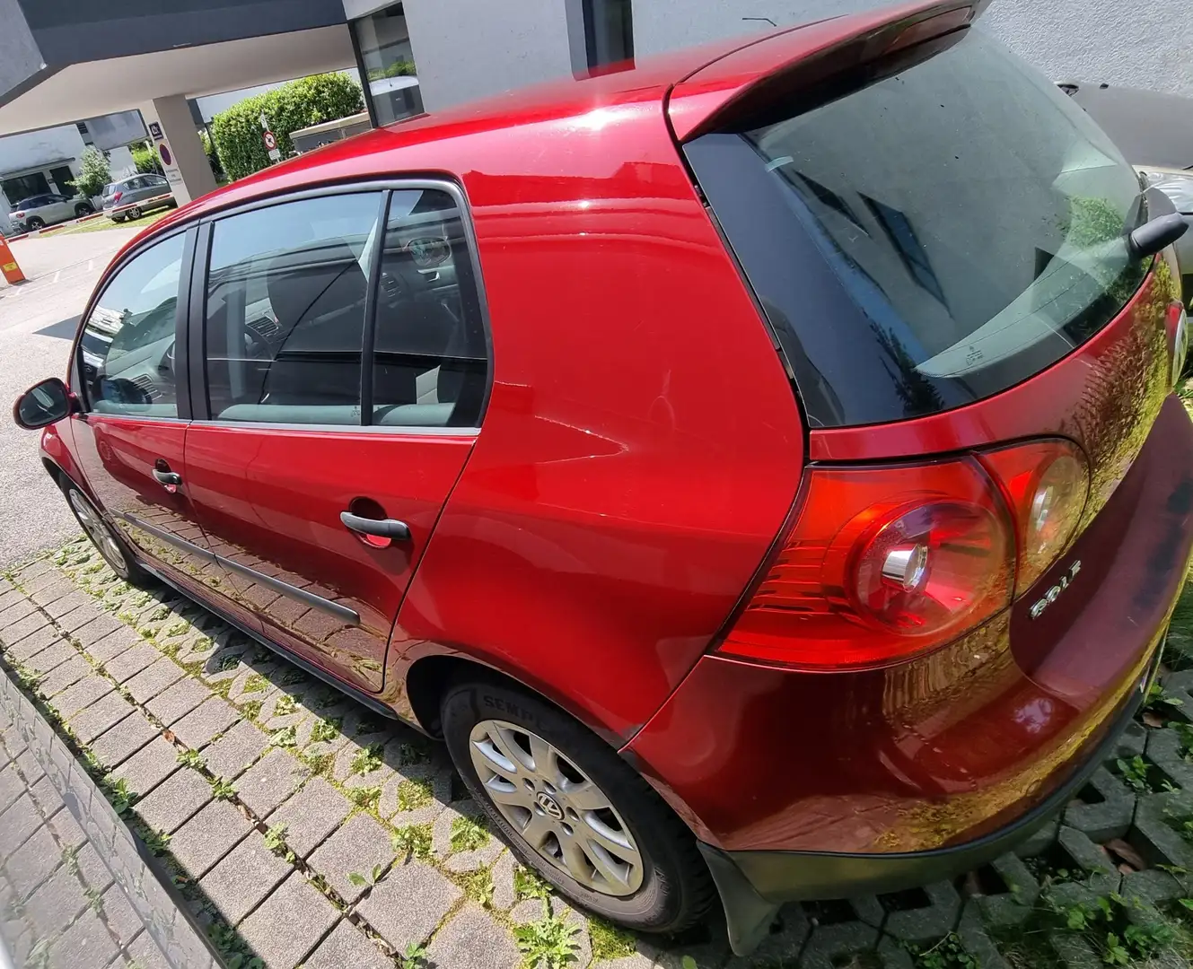 Volkswagen Golf Trendline 1,4 FSI, 2 Zonen Klima, mit Pickerl Rot - 2