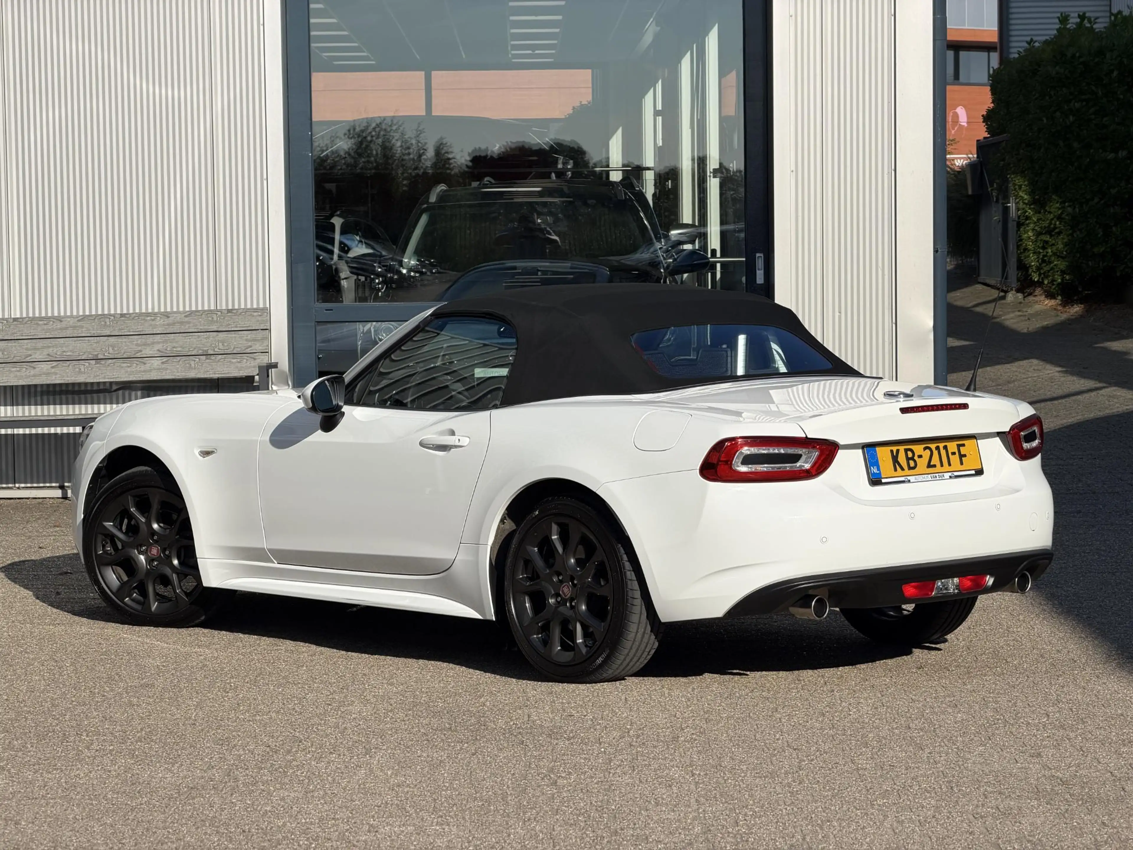 Fiat 124 Spider 1.4 MultiAir Turbo Lusso | NL-Auto/Bi LED/Leder/Cr — photo 37
