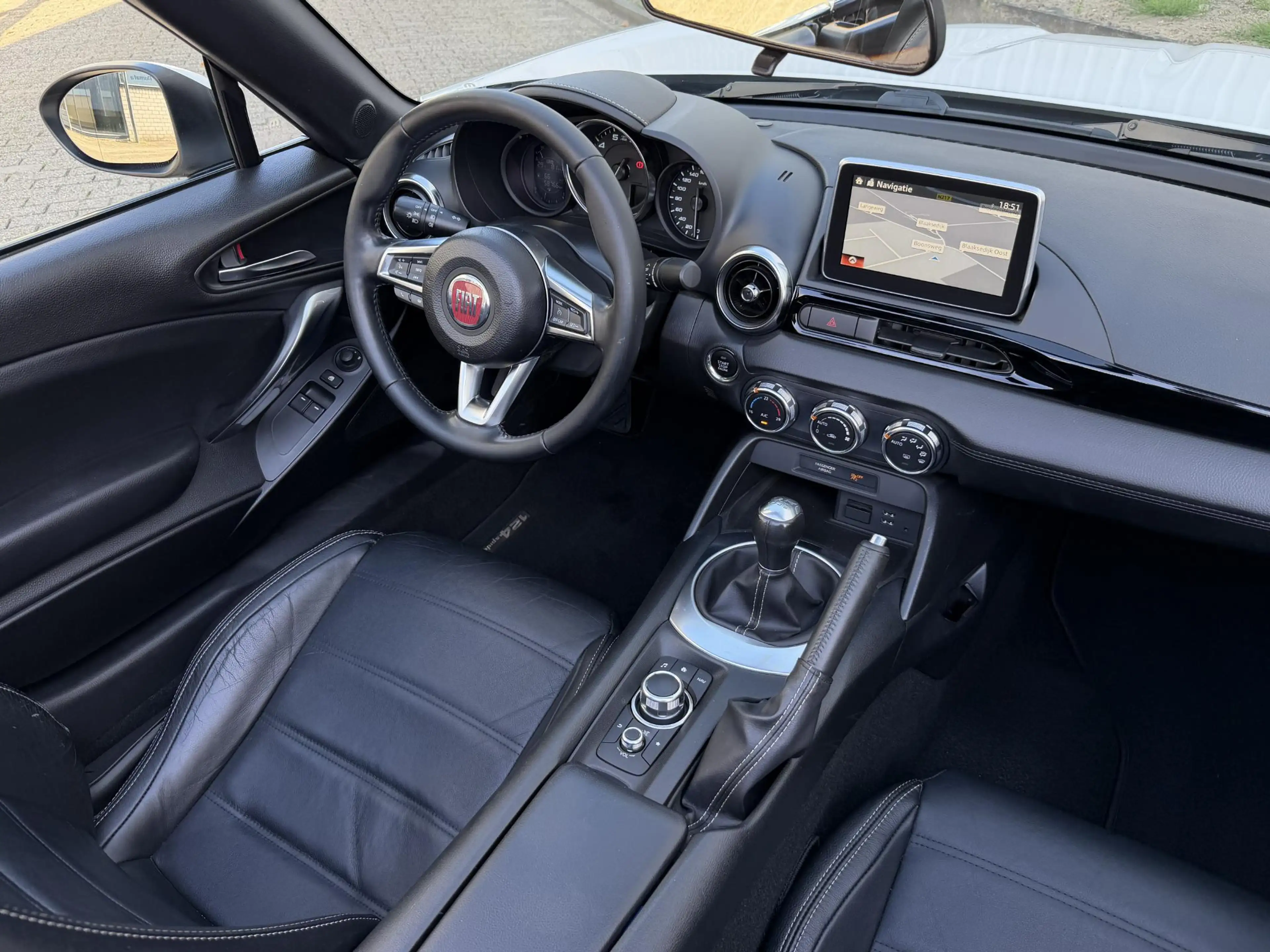 Fiat 124 Spider 1.4 MultiAir Turbo Lusso | NL-Auto/Bi LED/Leder/Cr — photo 41