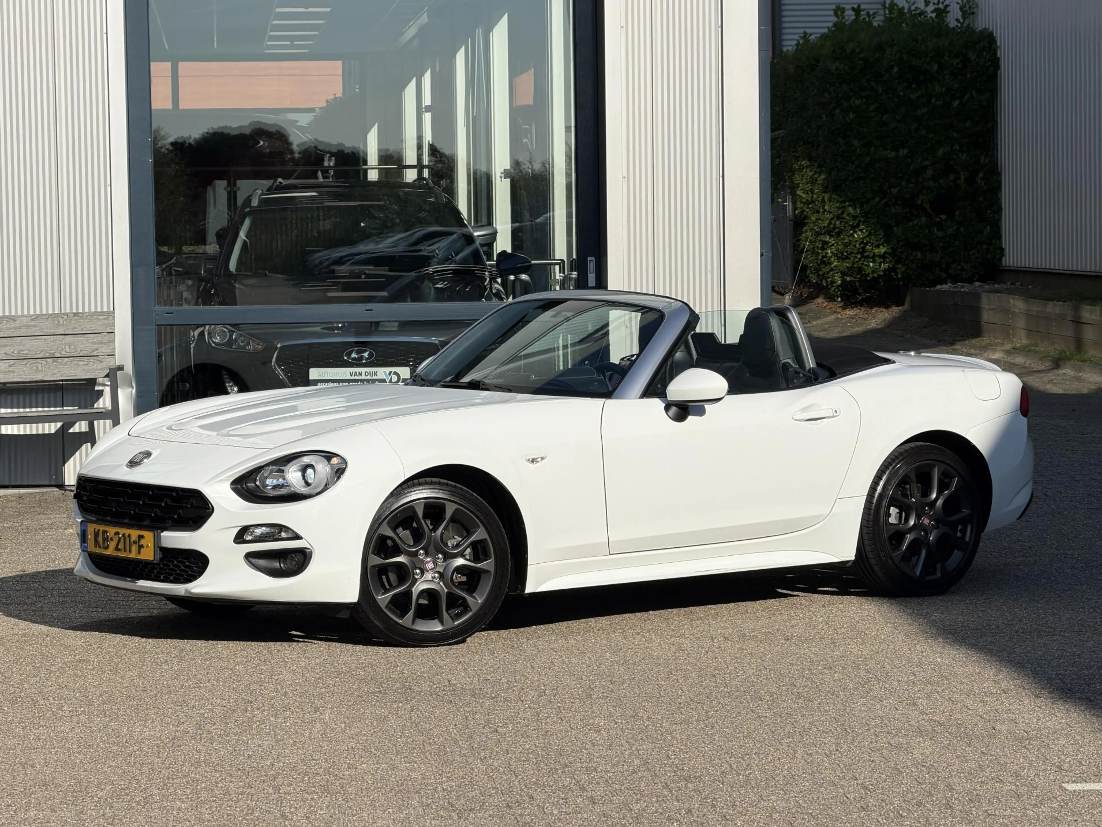 Fiat 124 Spider 1.4 MultiAir Turbo Lusso | NL-Auto/Bi LED/Leder/Cr — photo 26