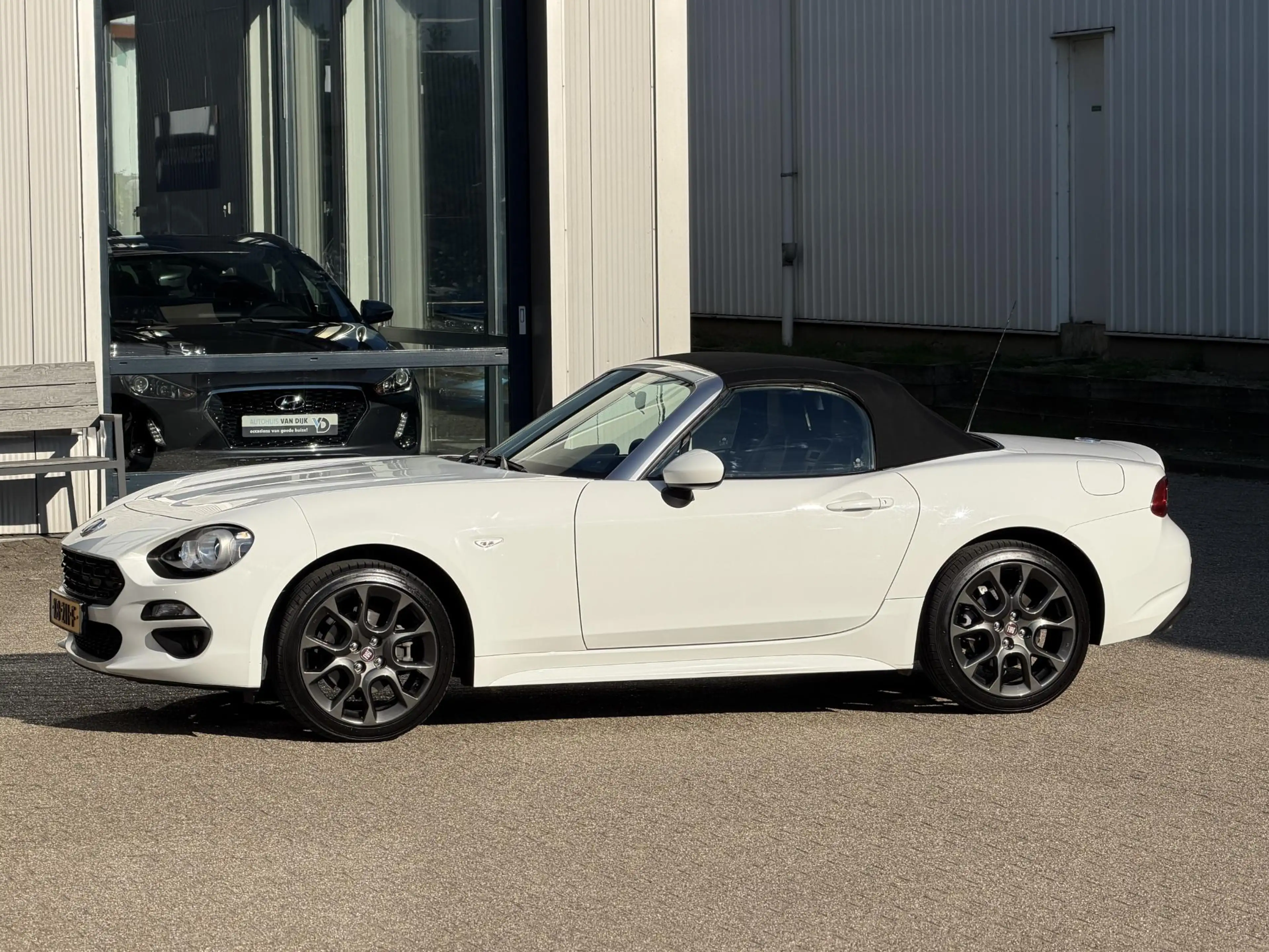 Fiat 124 Spider 1.4 MultiAir Turbo Lusso | NL-Auto/Bi LED/Leder/Cr — photo 47