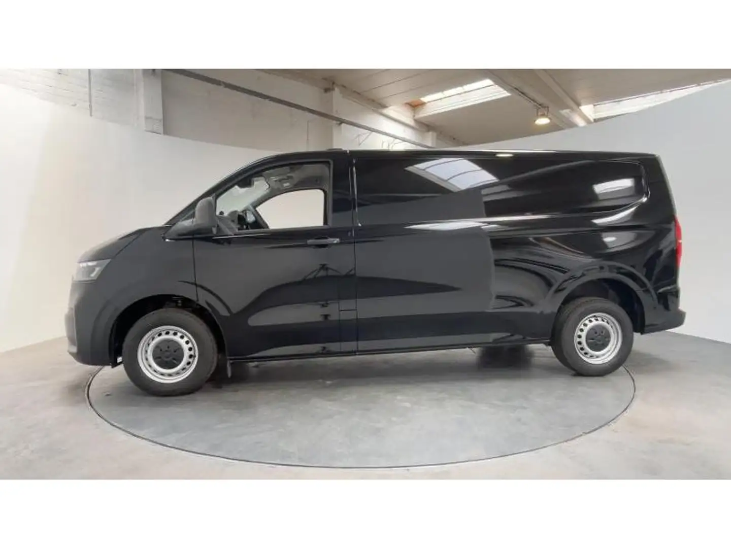 Volkswagen Transporter T7 New lang Zwart - 2