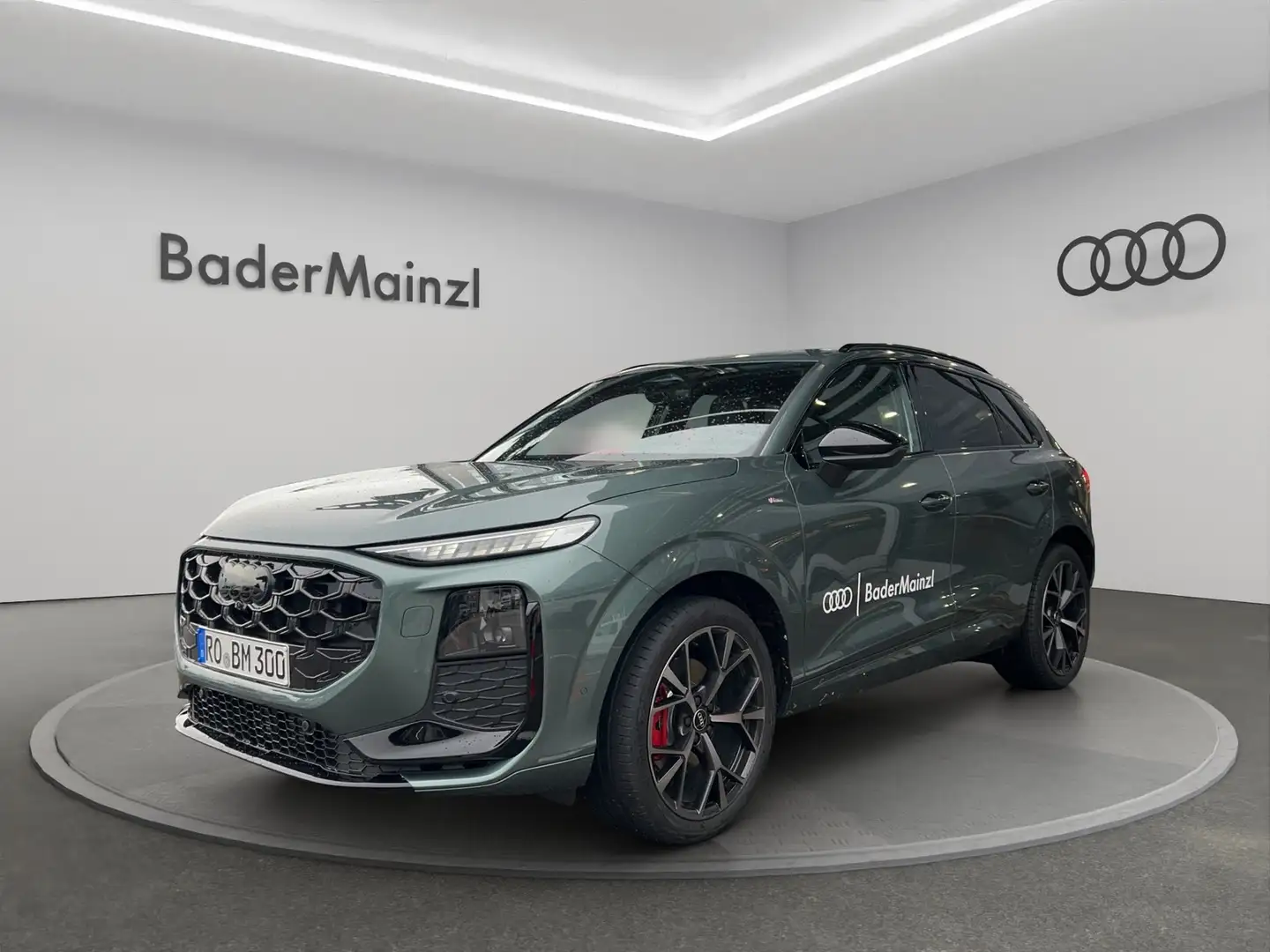 Audi Q3 SUV TFSI quattro 195 kW S tronic Grün - 1