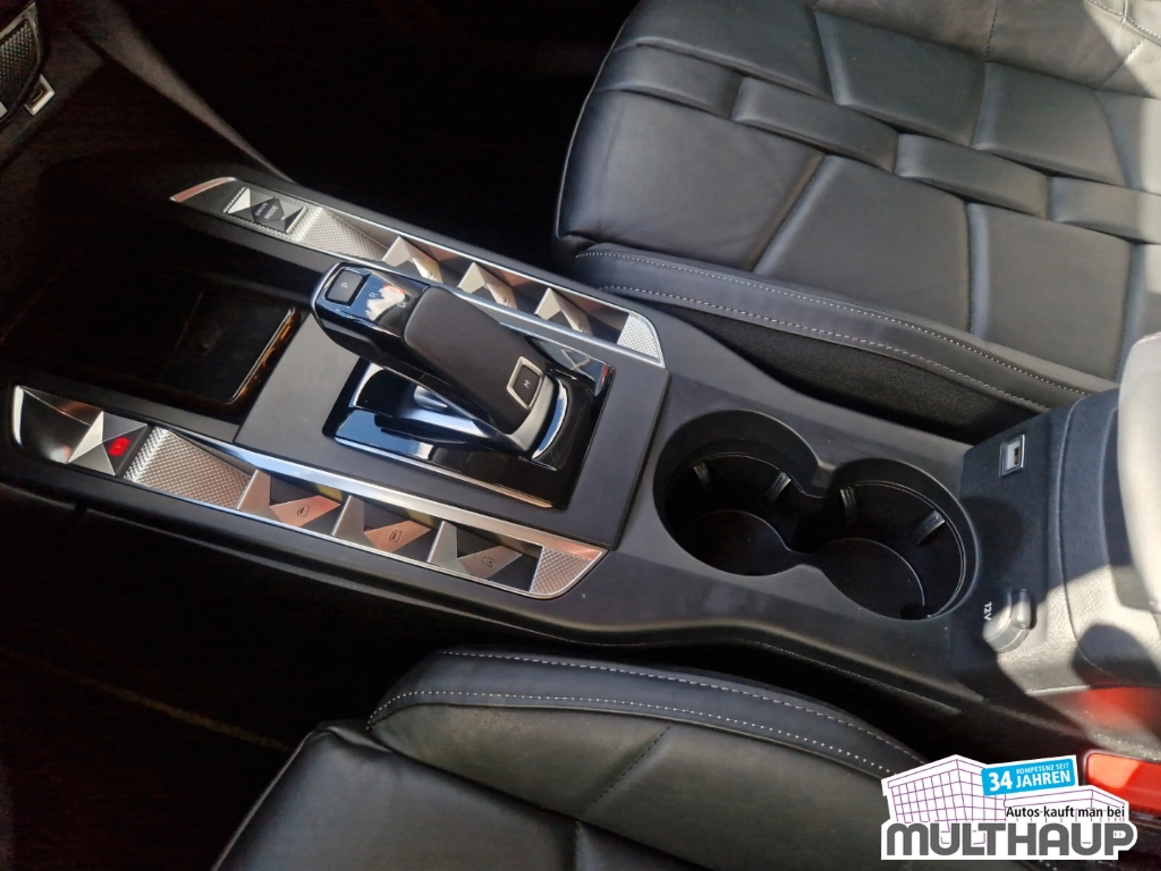 DS Automobiles DS 3 DS Opera PureTech 130 EAT8 Leder SHZ Massagesitze — photo 8