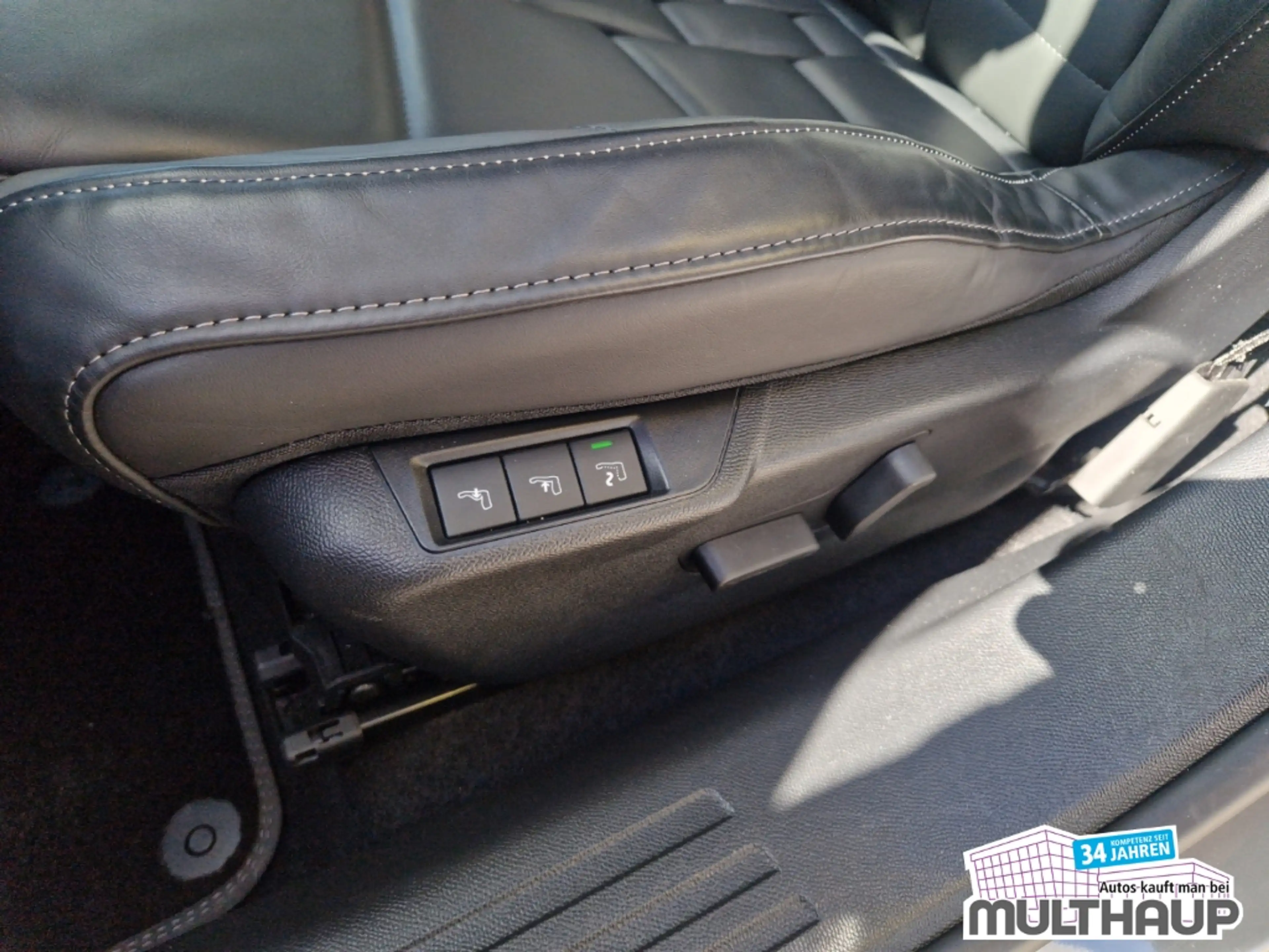 DS Automobiles DS 3 DS Opera PureTech 130 EAT8 Leder SHZ Massagesitze — photo 14