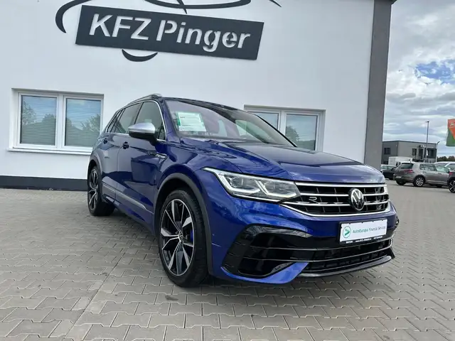 Volkswagen Tiguan view 2