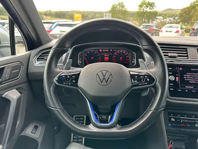 Volkswagen Tiguan view 12