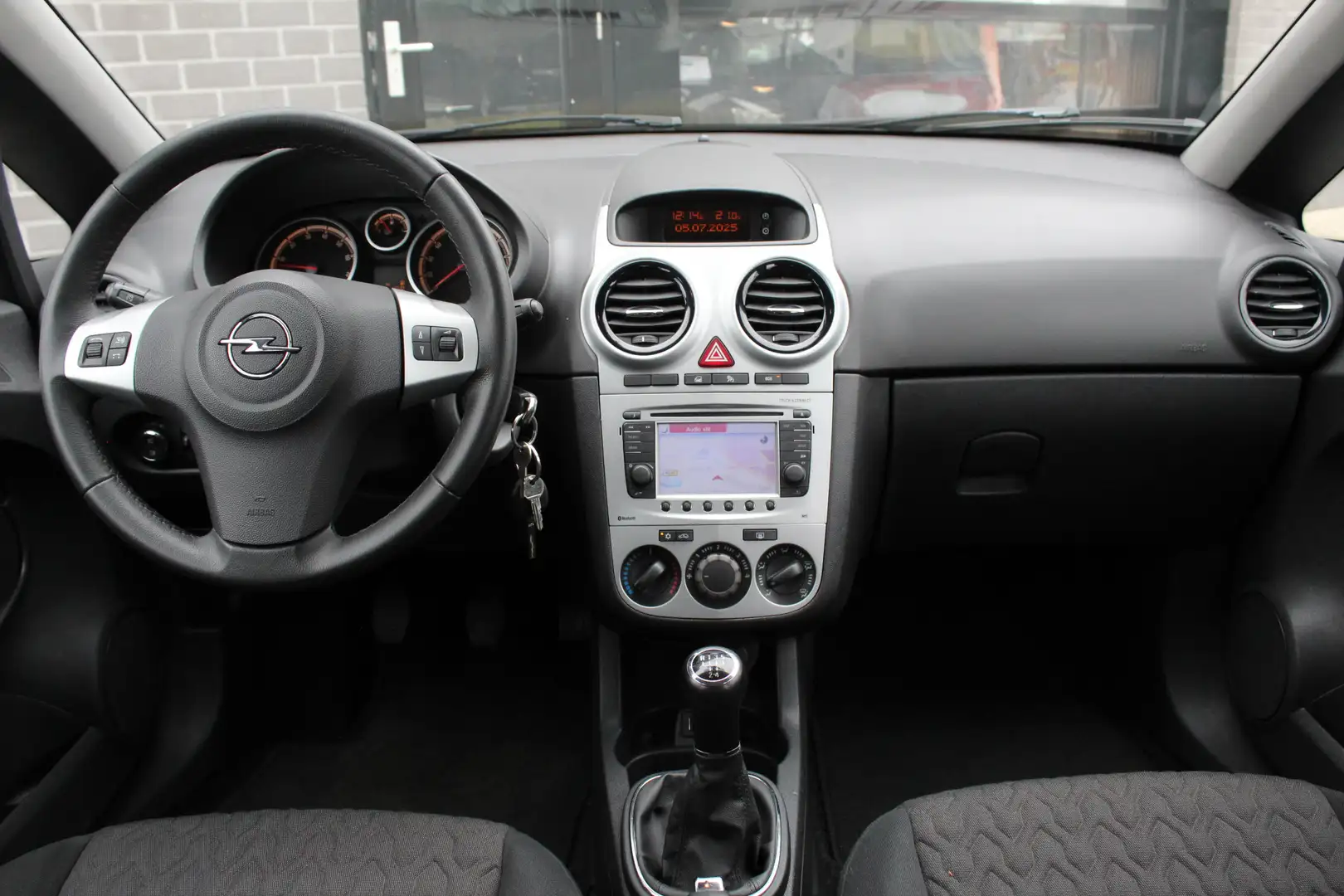 Opel Corsa 1.2-16V Cosmo / Navigatie / Cruise / N.A.P. Bleu - 2