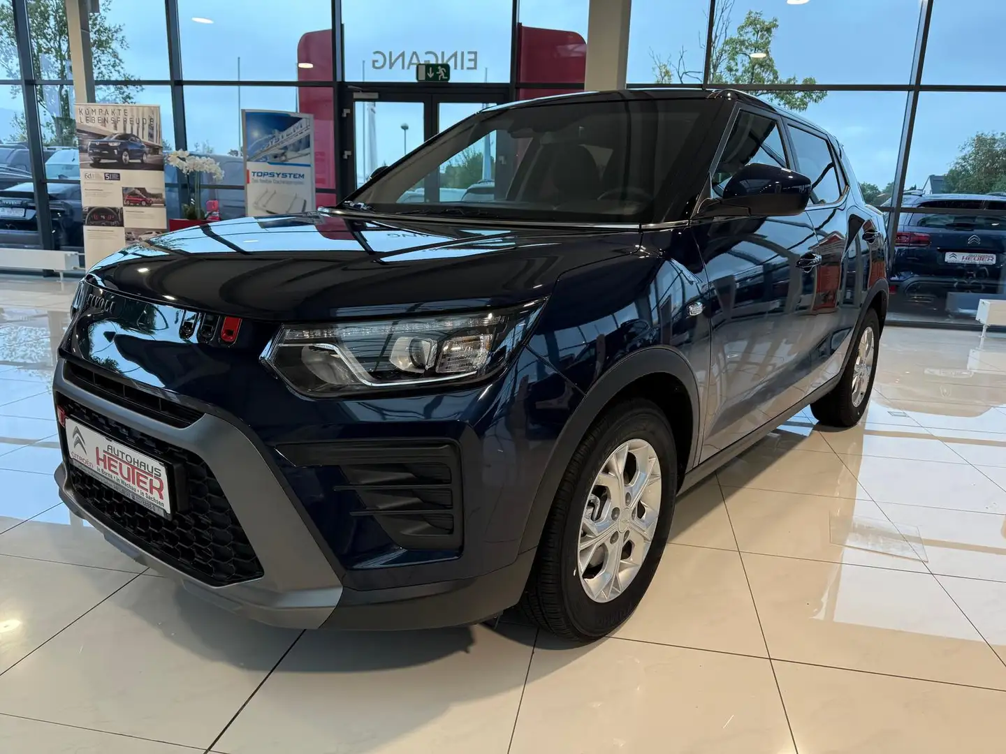 KGM Tivoli 1.5 T-GDi 120kW Nomad Blauw - 1