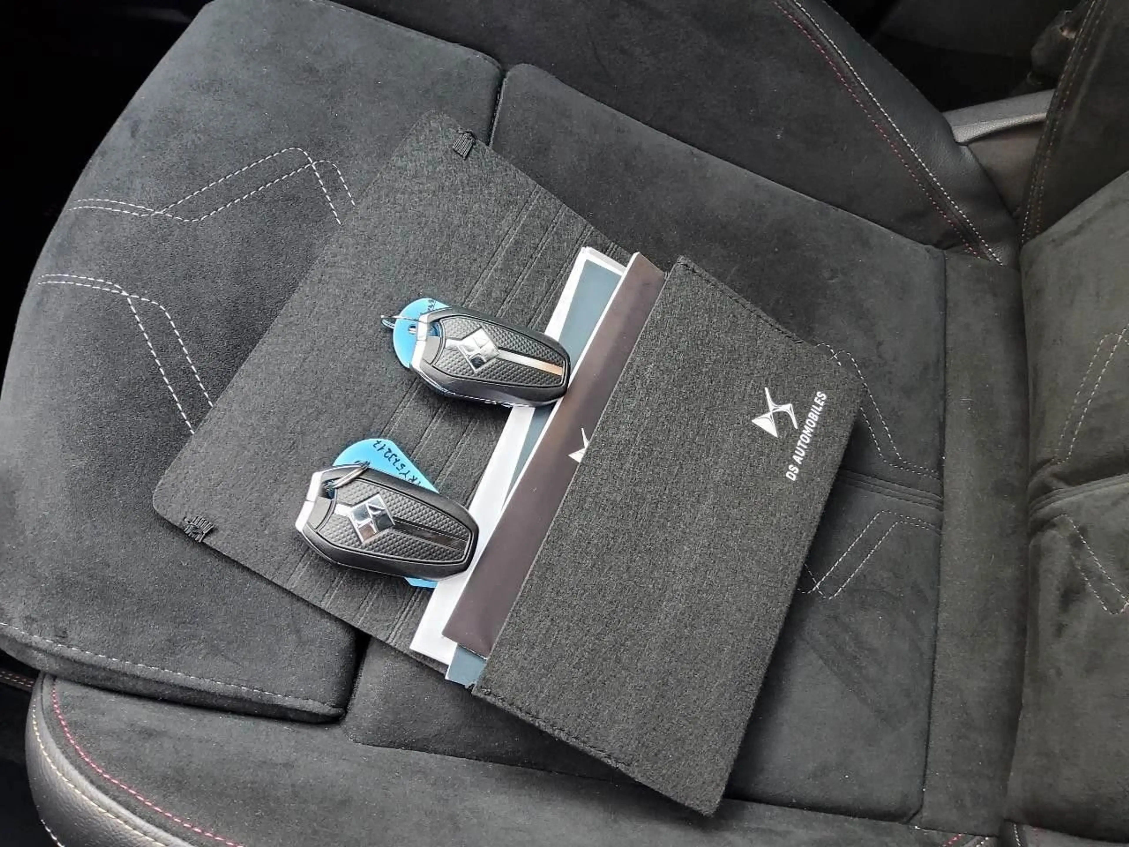 DS Automobiles DS 7 Crossback 1.5 HDI PERFORMANCE NAVI/LED/SHZ — photo 5