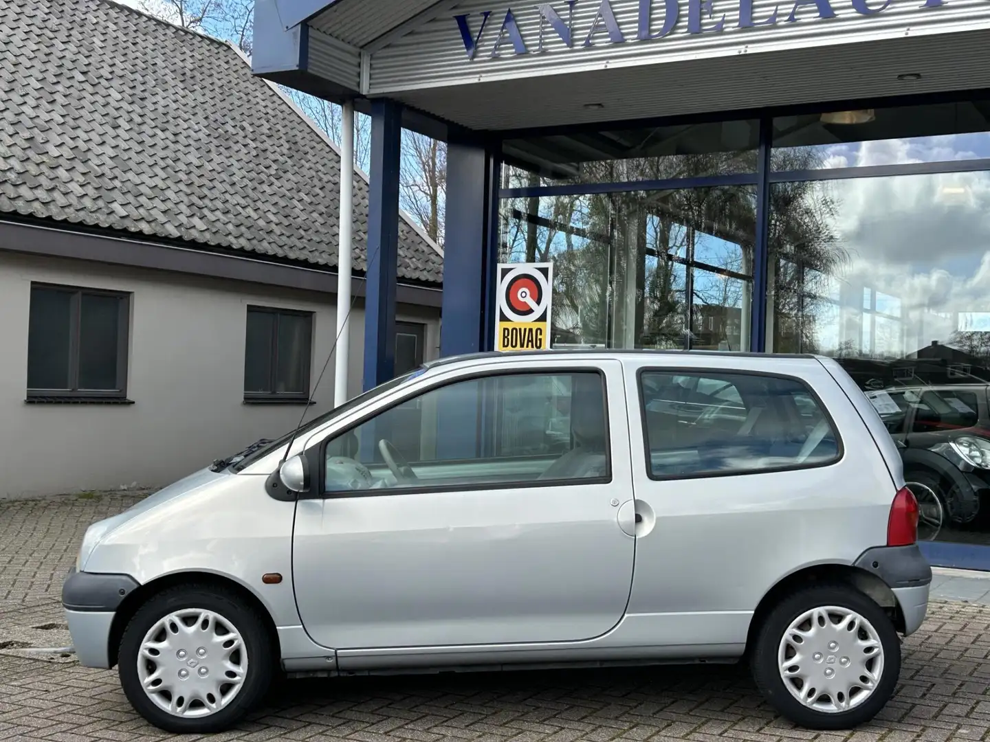 Renault Twingo 1.2 Epicéa Elek.Pakket Radio-CD Stuurbekrachtiging Šedá - 2