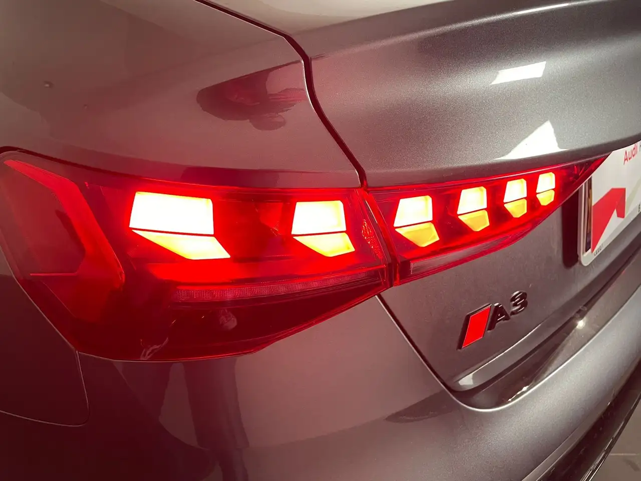 Audi A3 A3 Sedan 35 TDI S tronic S line edition 4