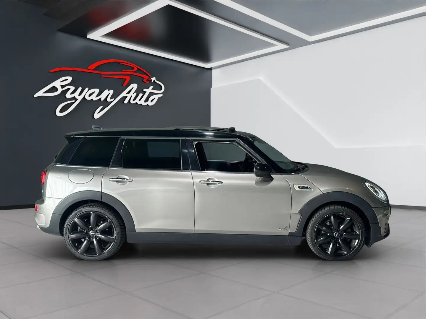 MINI Cooper SD Clubman 2.0 Hype all4 auto - 1