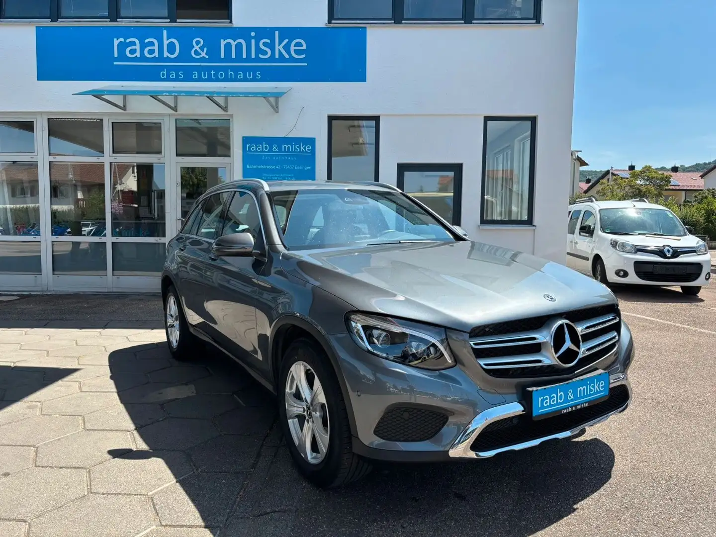 Mercedes-Benz GLC 250 4Matic *LED/Navi/AHK/Kamera/SHZ* Grigio - 1