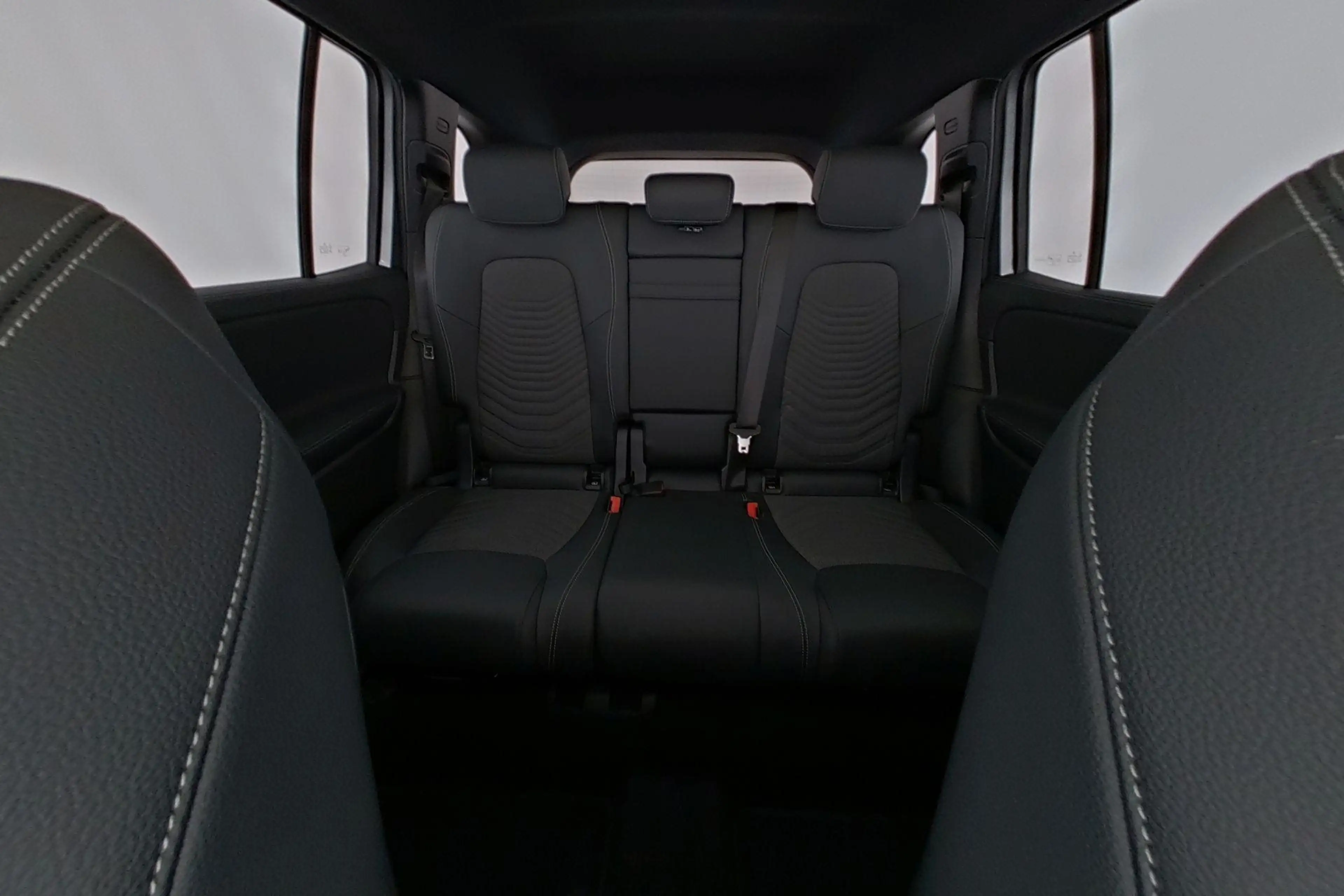 Mercedes-Benz EQB 250 250+ Business Line 7 Places — photo 16