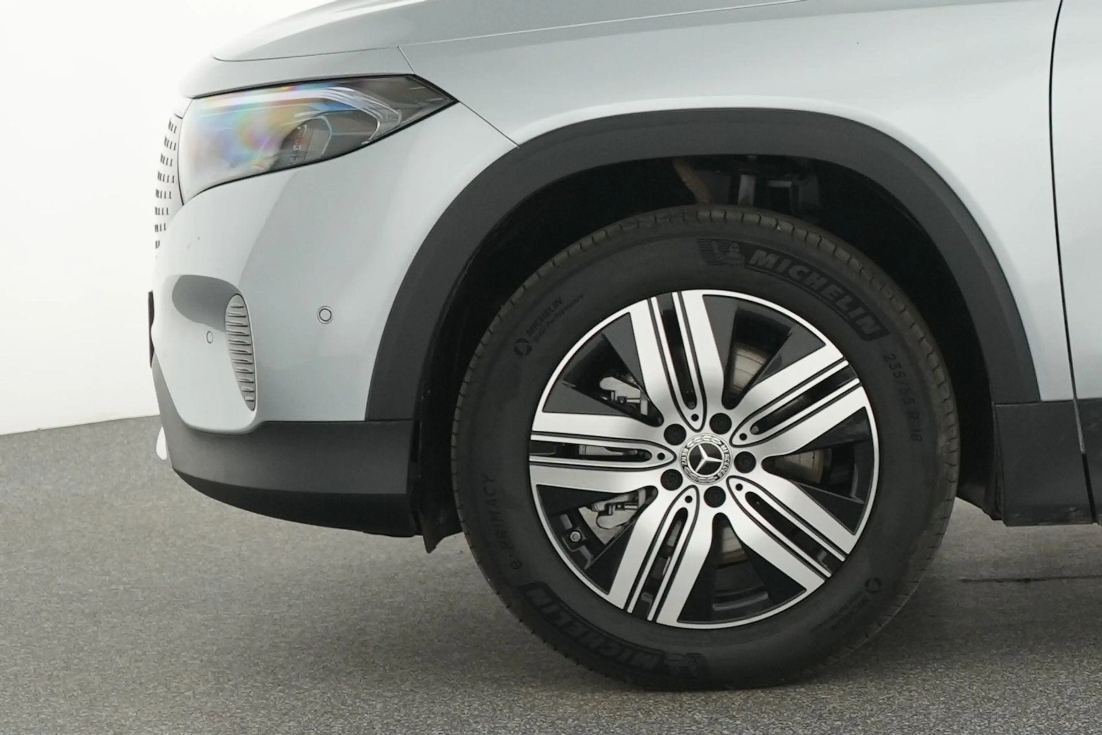 Mercedes-Benz EQB 250 250+ Business Line 7 Places — photo 4
