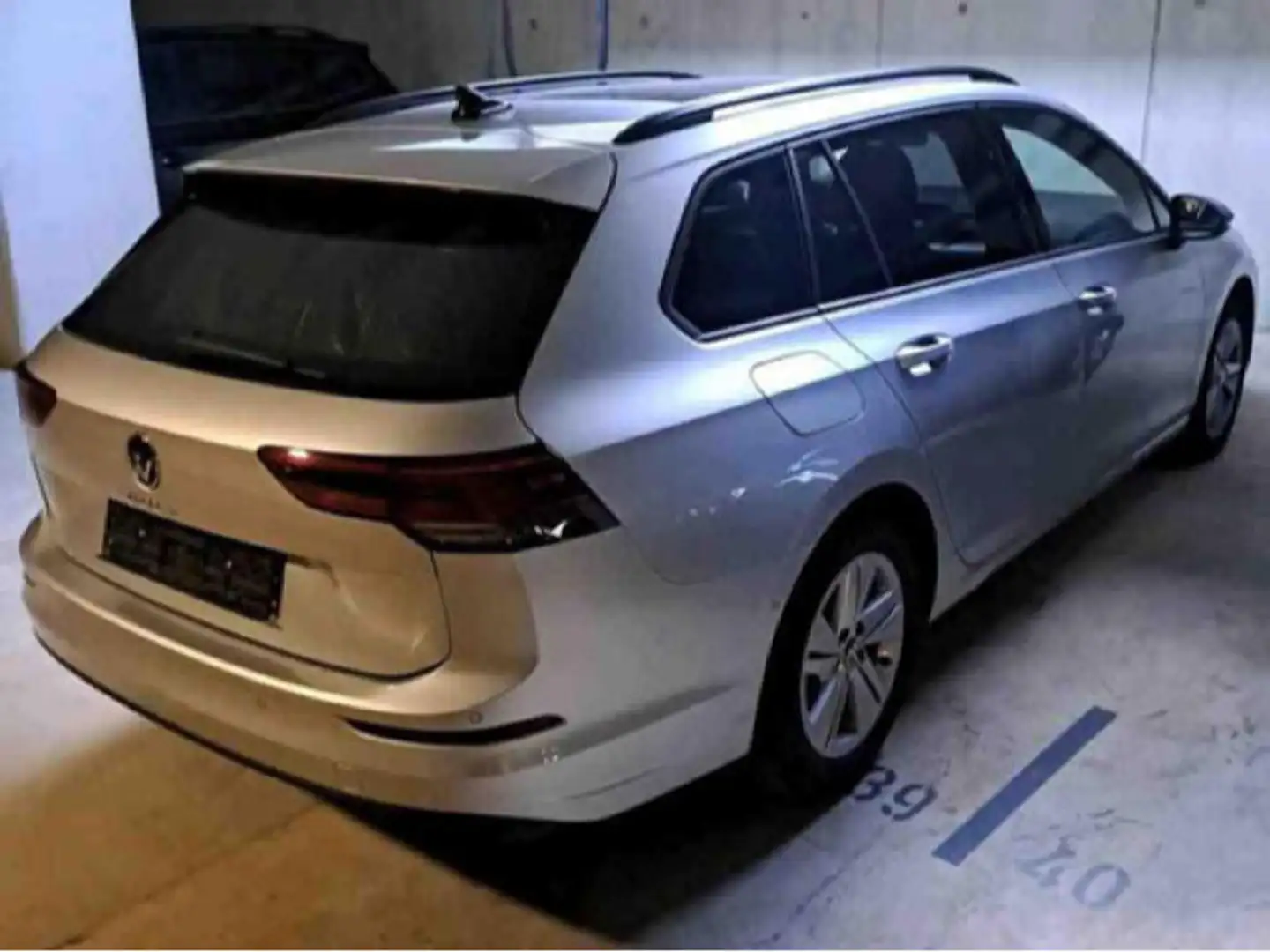 Volkswagen Golf Variant Golf VIII Variant 2.0 TDI DSG Life Navi LED DAB+ Silber - 2