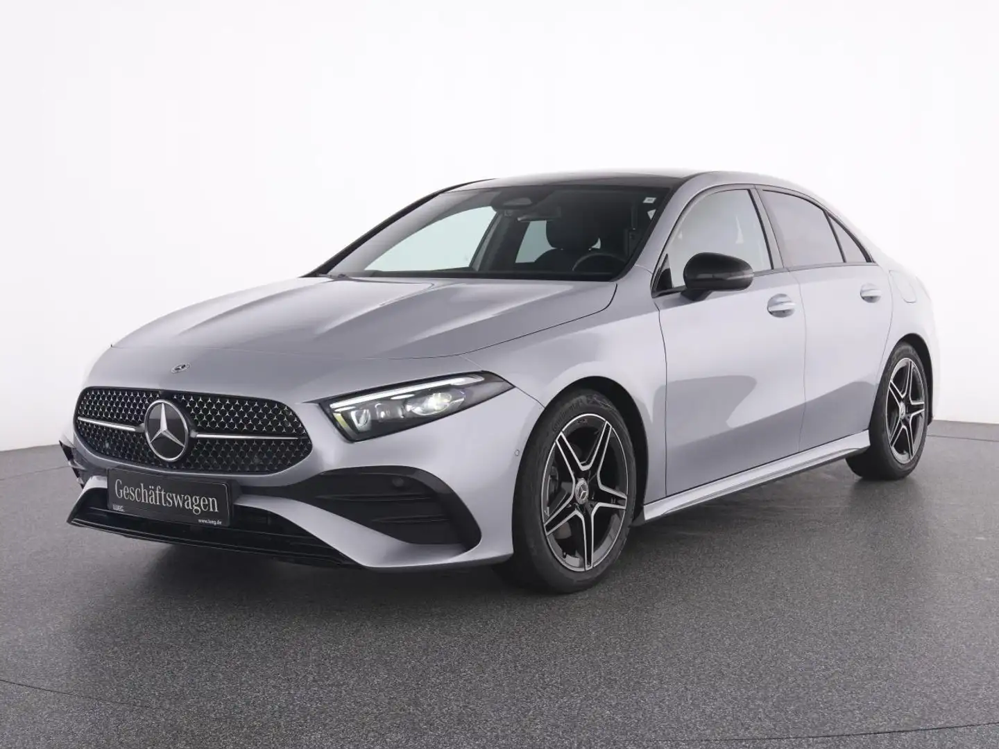 Mercedes-Benz A 180 Limousine AMG+PANO+AHK+MBEAM+KEYLGO+SOUND+ Silber - 2
