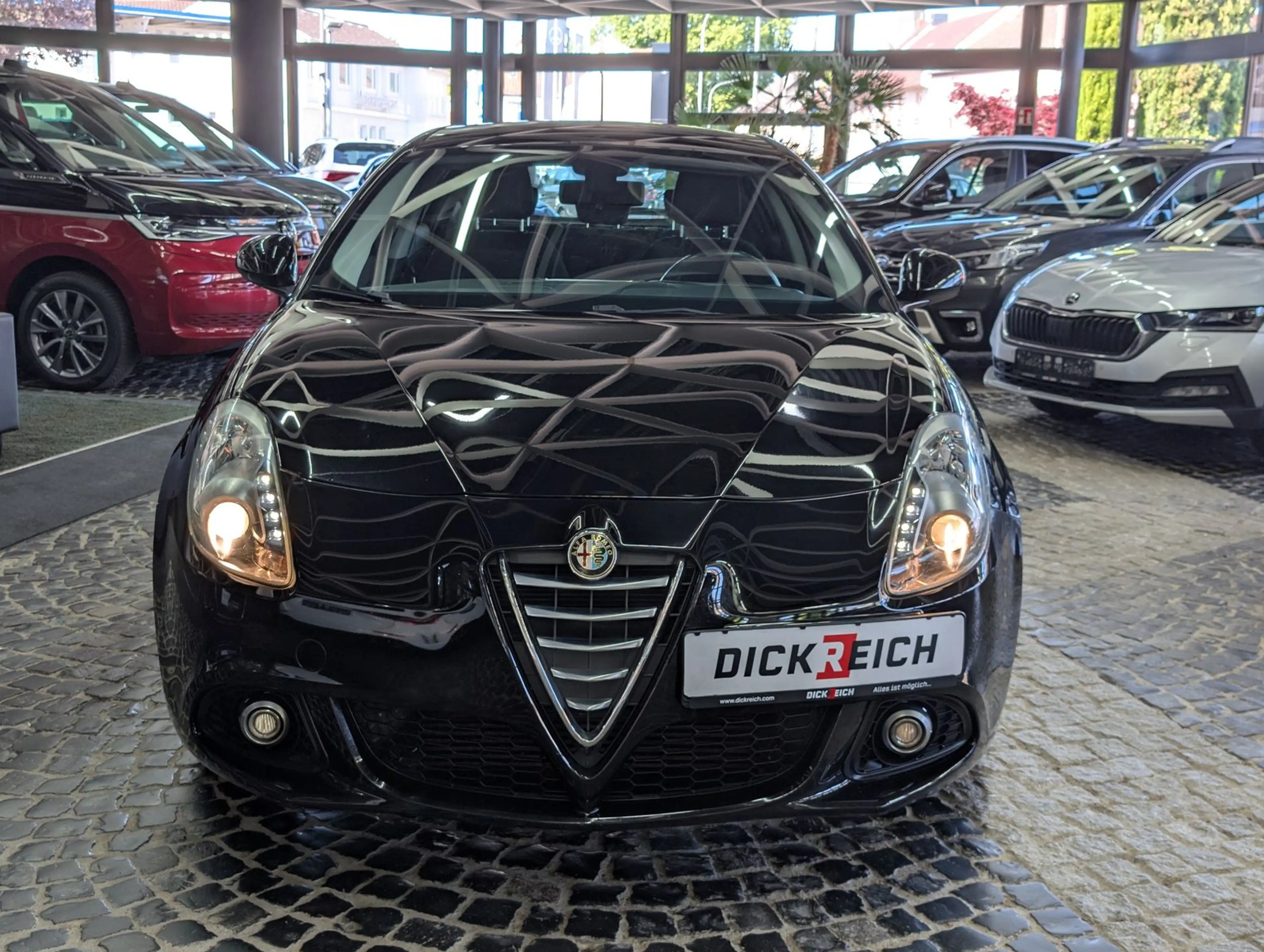 Alfa Romeo Giulietta Turismo 1.4 Turbo XENON TEMP MFL ALU — photo 2