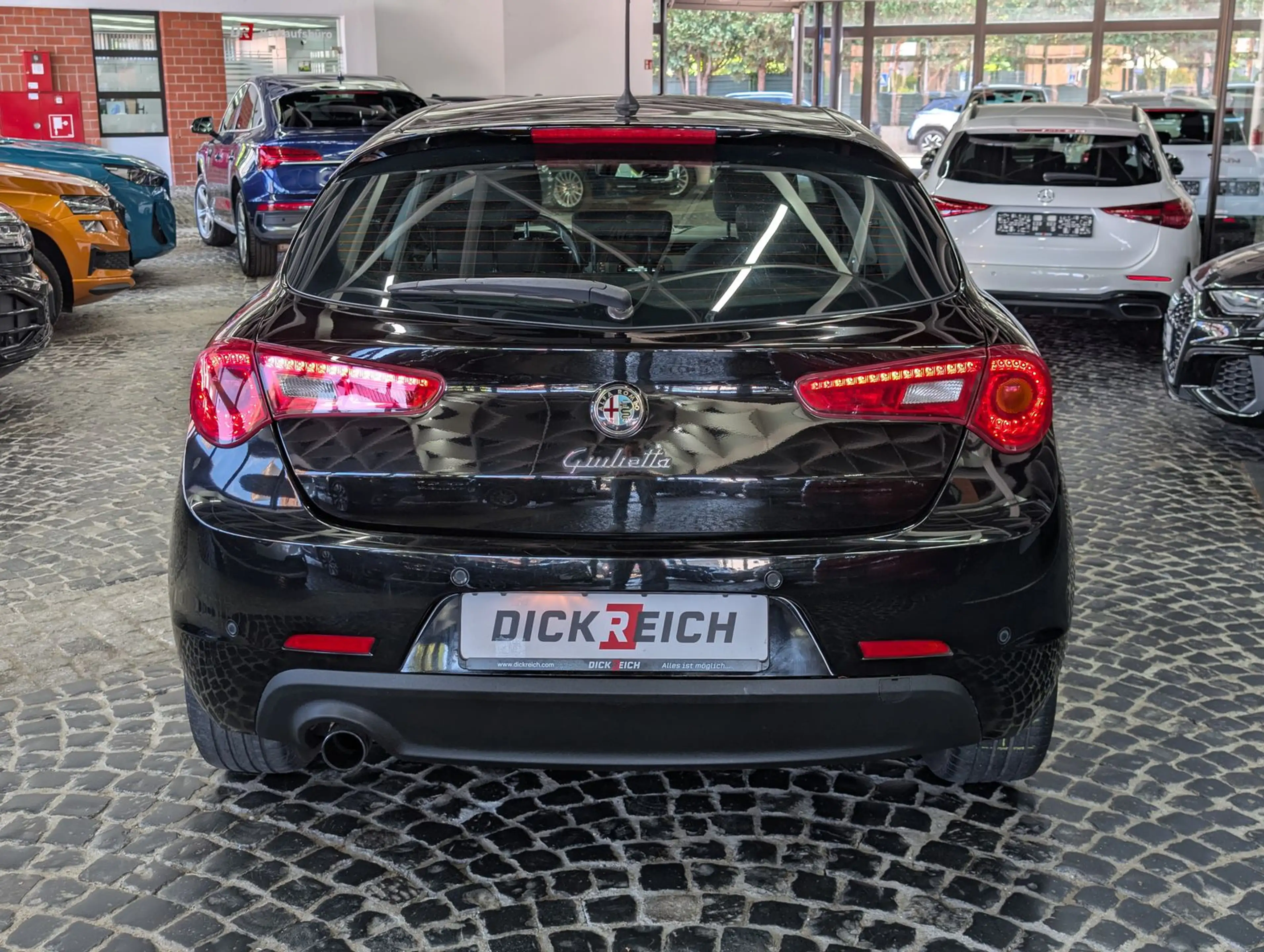 Alfa Romeo Giulietta Turismo 1.4 Turbo XENON TEMP MFL ALU — photo 6