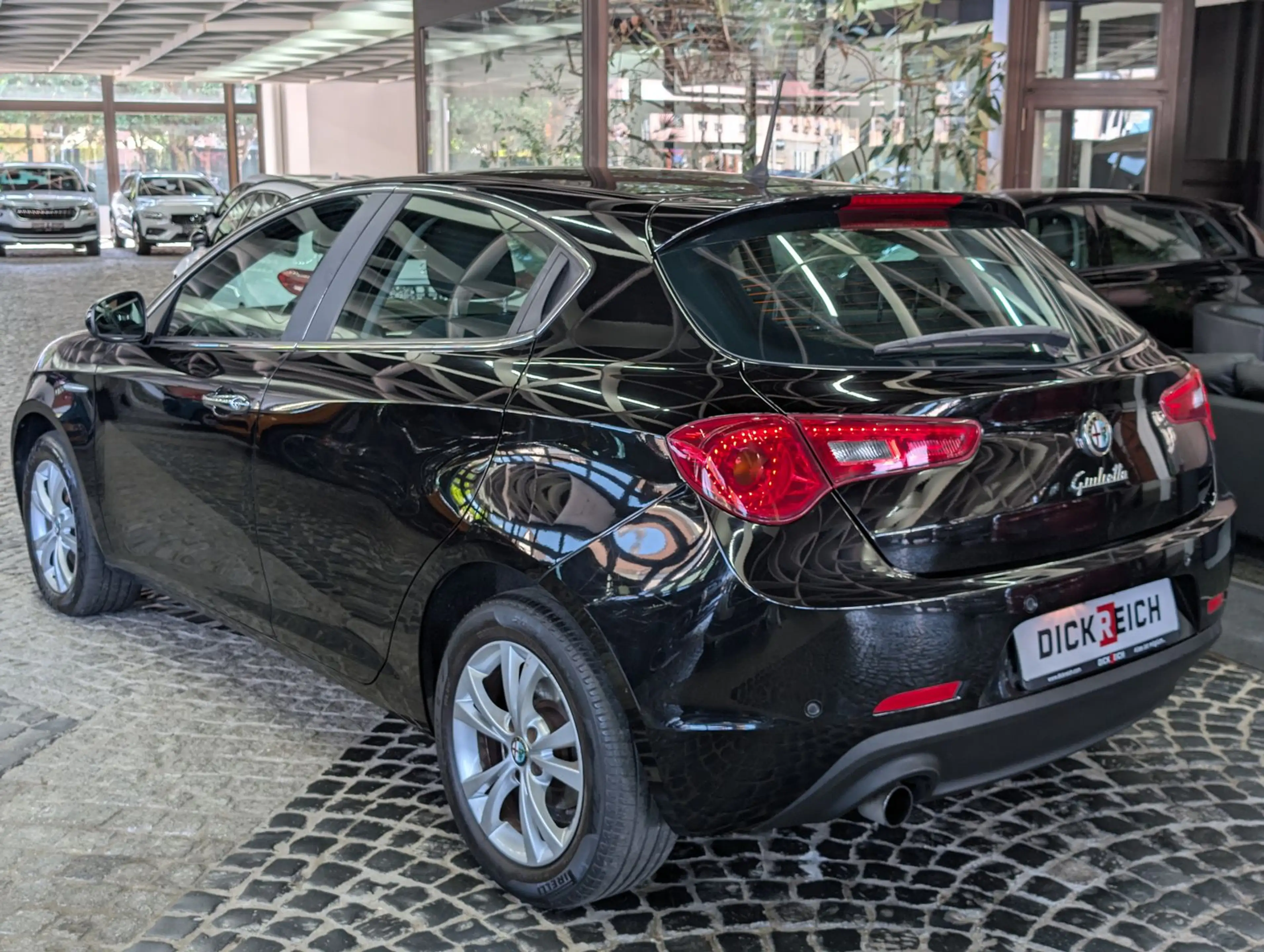 Alfa Romeo Giulietta Turismo 1.4 Turbo XENON TEMP MFL ALU — photo 5