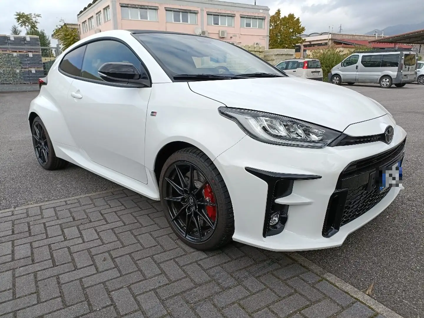 Toyota Yaris 1.6 Turbo 3 porte GR Yaris Circuit Bianco - 1