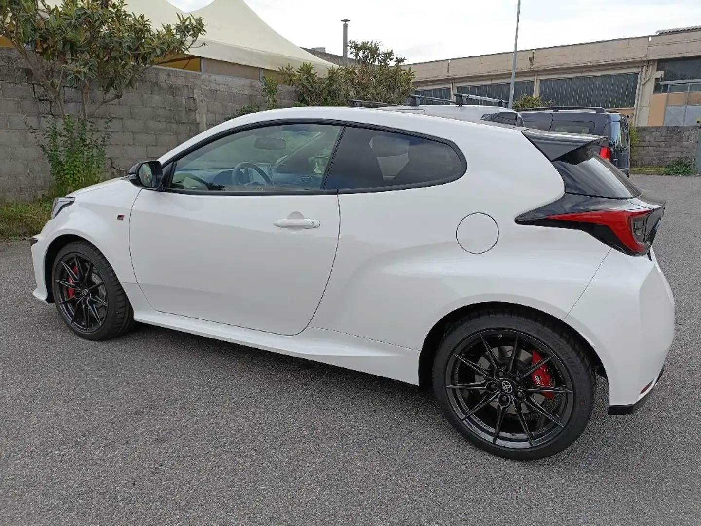 Toyota Yaris 1.6 Turbo 3 porte GR Yaris Circuit Bianco - 2