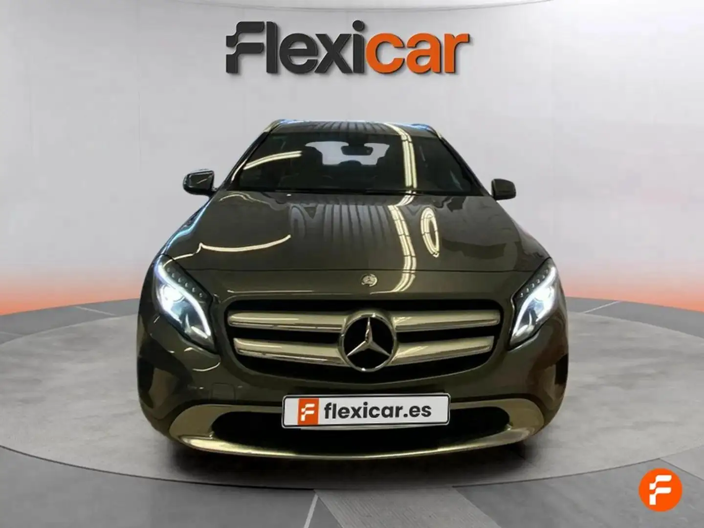 Mercedes-Benz GLA 180 180D Gris - 2